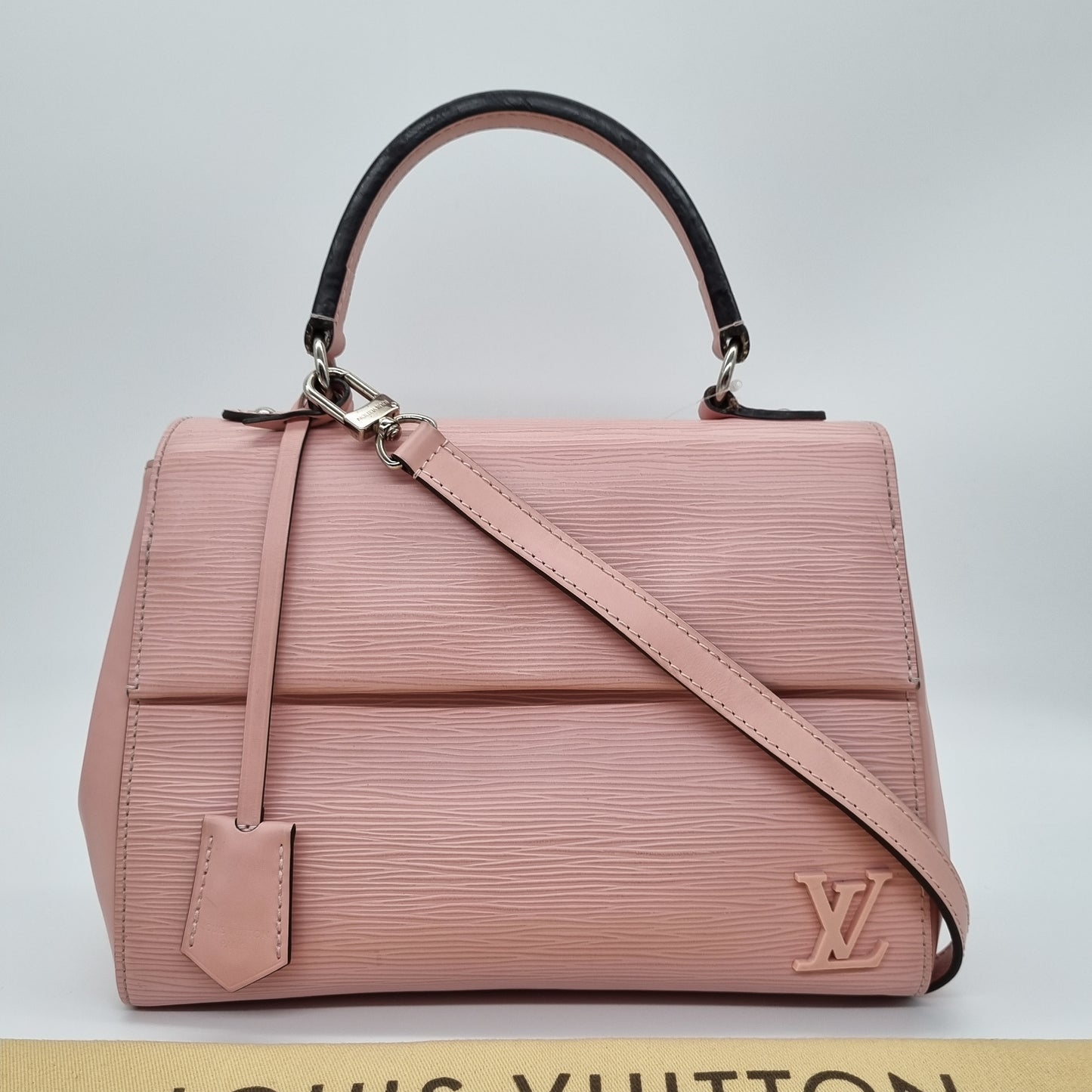 Louis Vuitton Cluny BB Epi Leather Pink Poudre 2015 Size 26x10x20