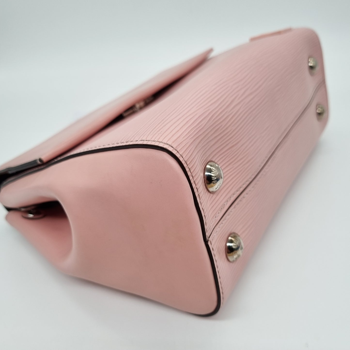 Louis Vuitton Cluny BB Epi Leather Pink Poudre 2015 Size 26x10x20