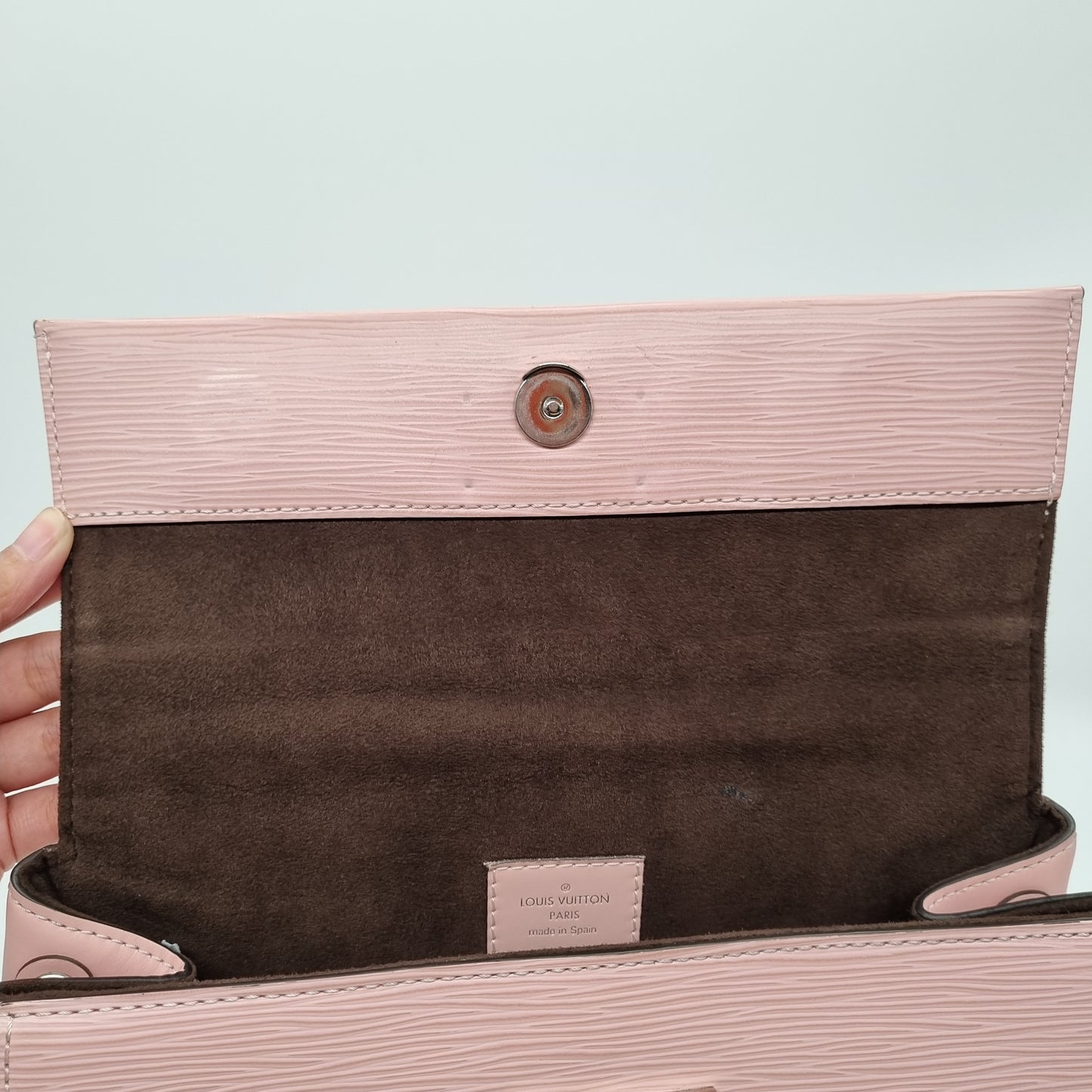 Louis Vuitton Cluny BB Epi Leather Pink Poudre 2015 Size 26x10x20