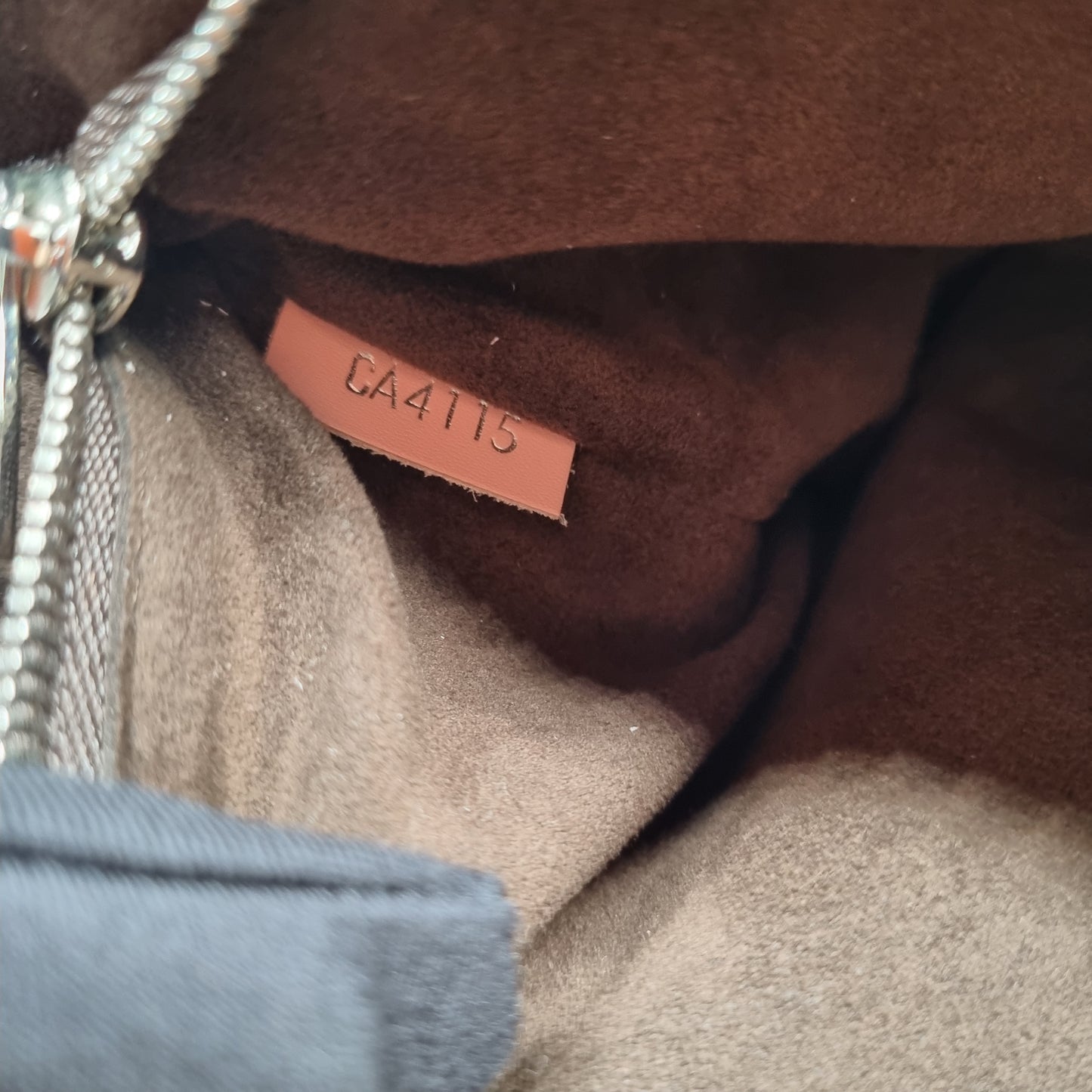 Louis Vuitton Cluny BB Epi Leather Pink Poudre 2015 Size 26x10x20