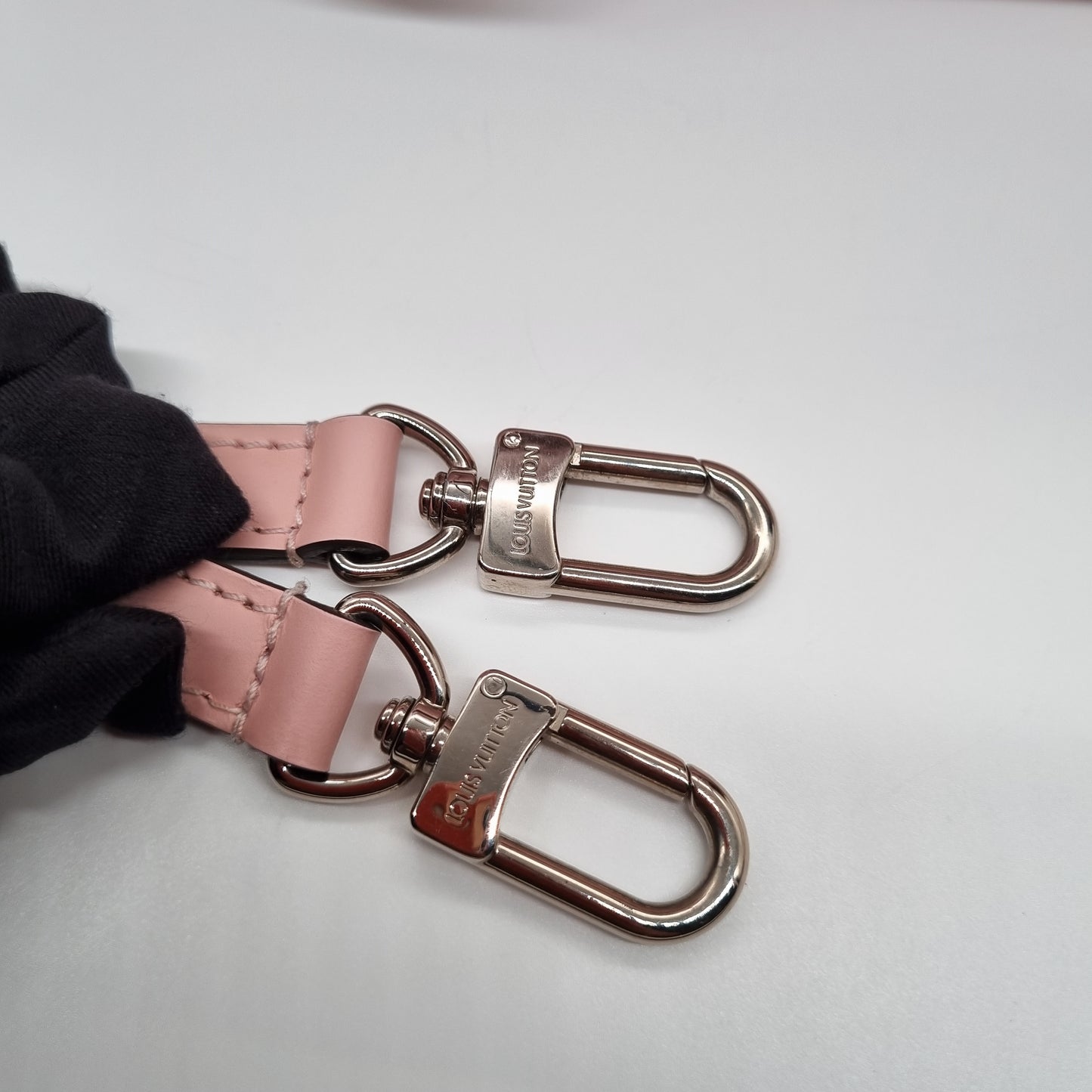 Louis Vuitton Cluny BB Epi Leather Pink Poudre 2015 Size 26x10x20