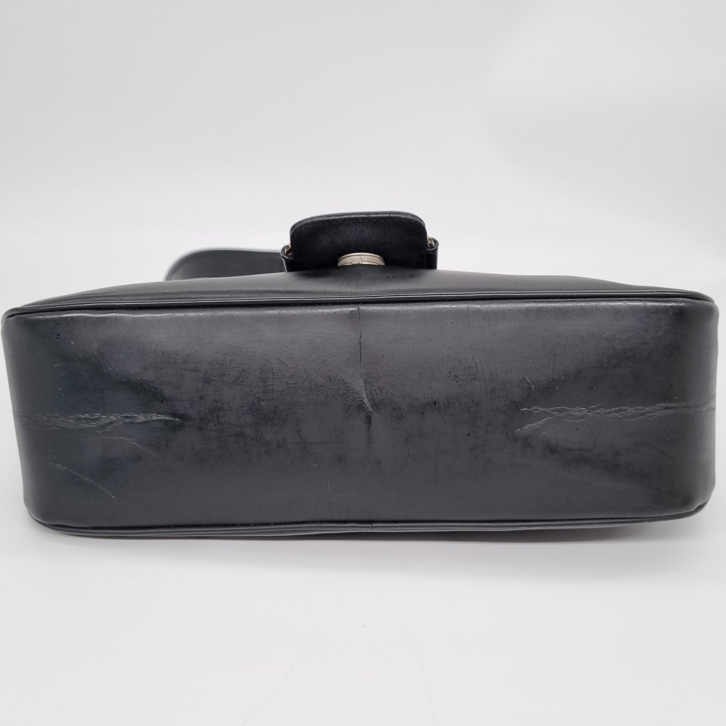 Salvatore Ferragamo Shoulder Bag Black Size 25x8x19