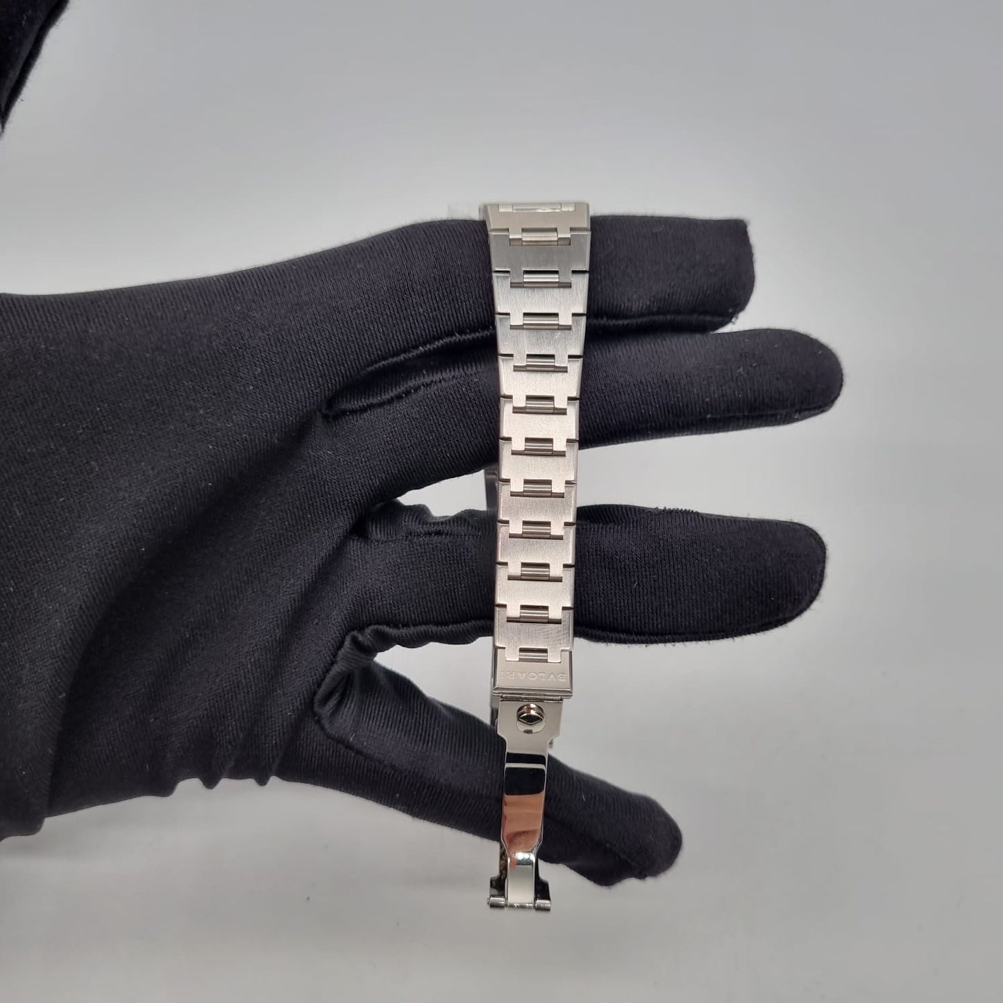 Bvlgari Quartz Black Dial Watch Silver 25mm