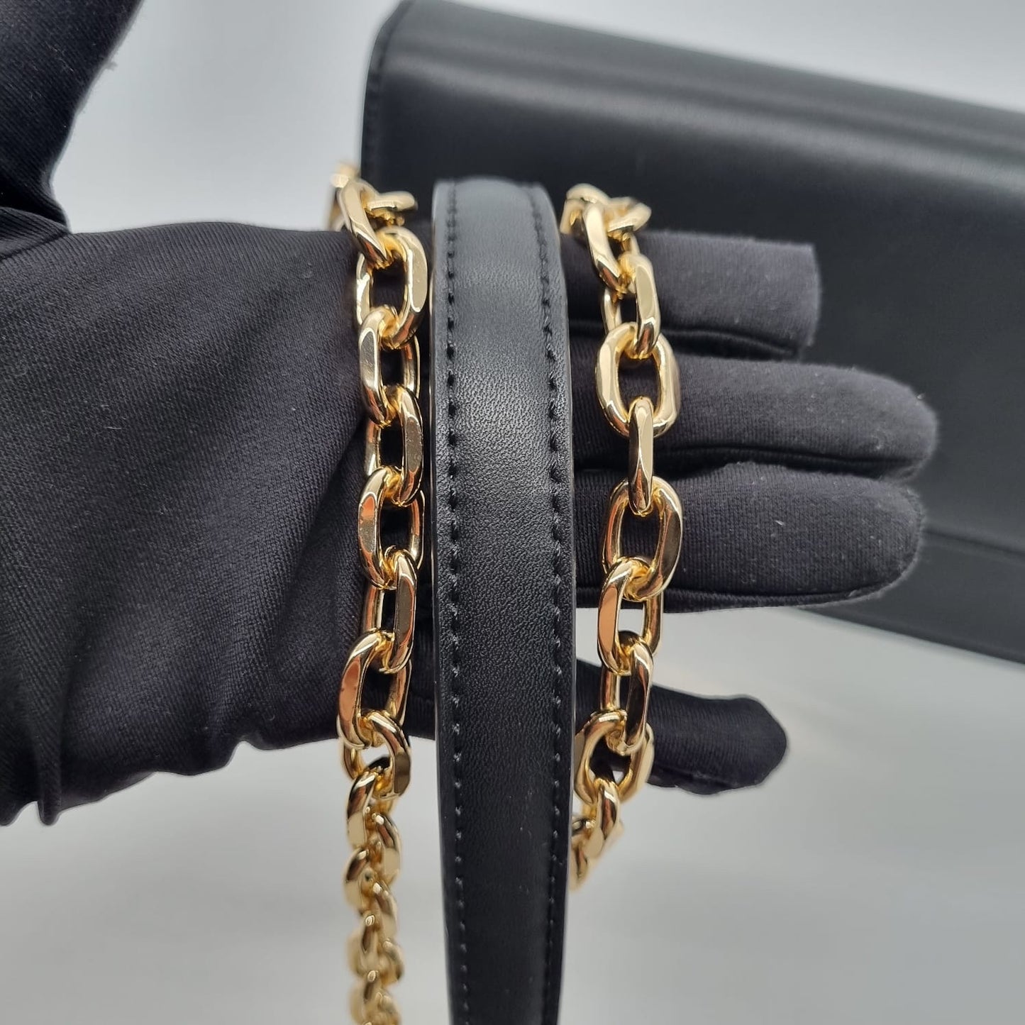 Michael Kors Mini CECE shoulder Bag Black Size 22x5x14