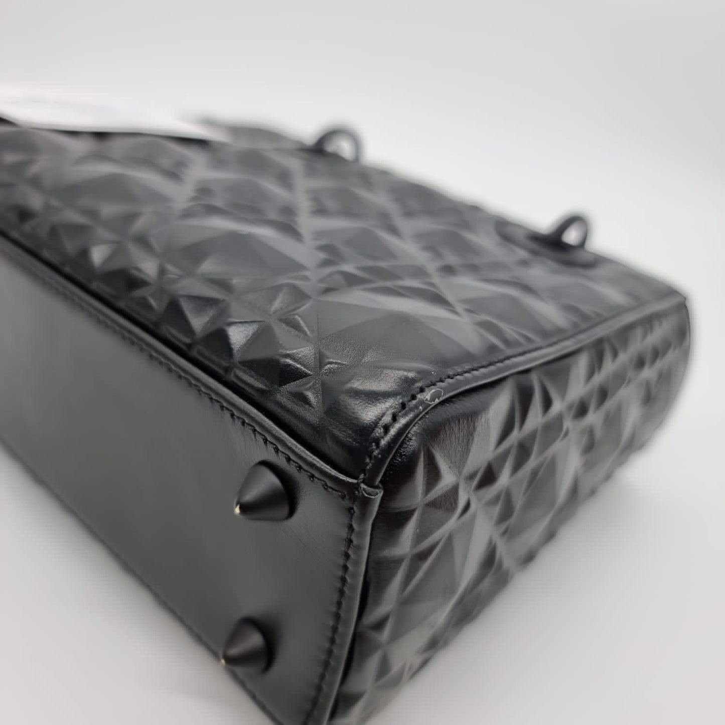 Dior Lady Dior Small Black Cannage Calfskin Diamond Motif 2022 Size 20x6x18