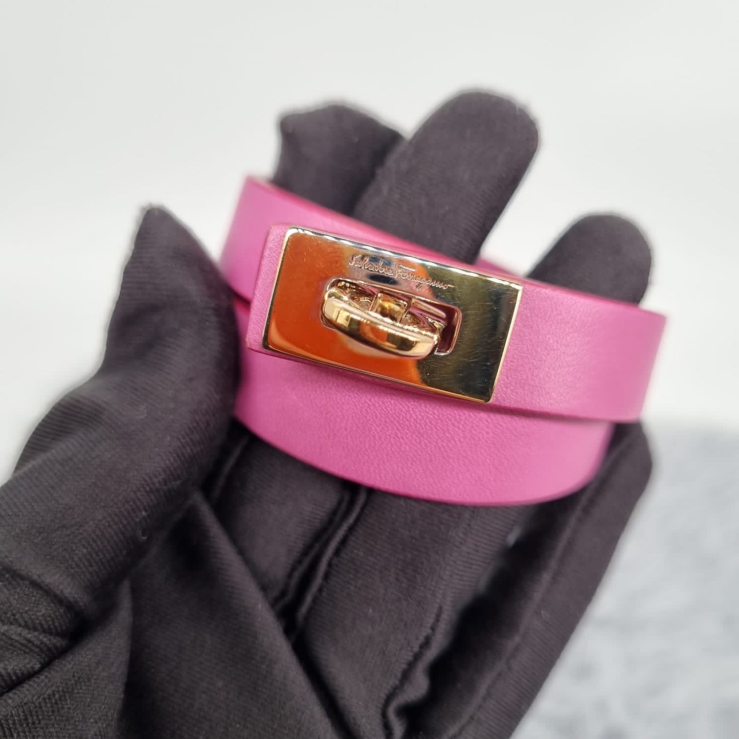 Salvatore Ferragamo Anomone Bracelet Purple P. 37,5