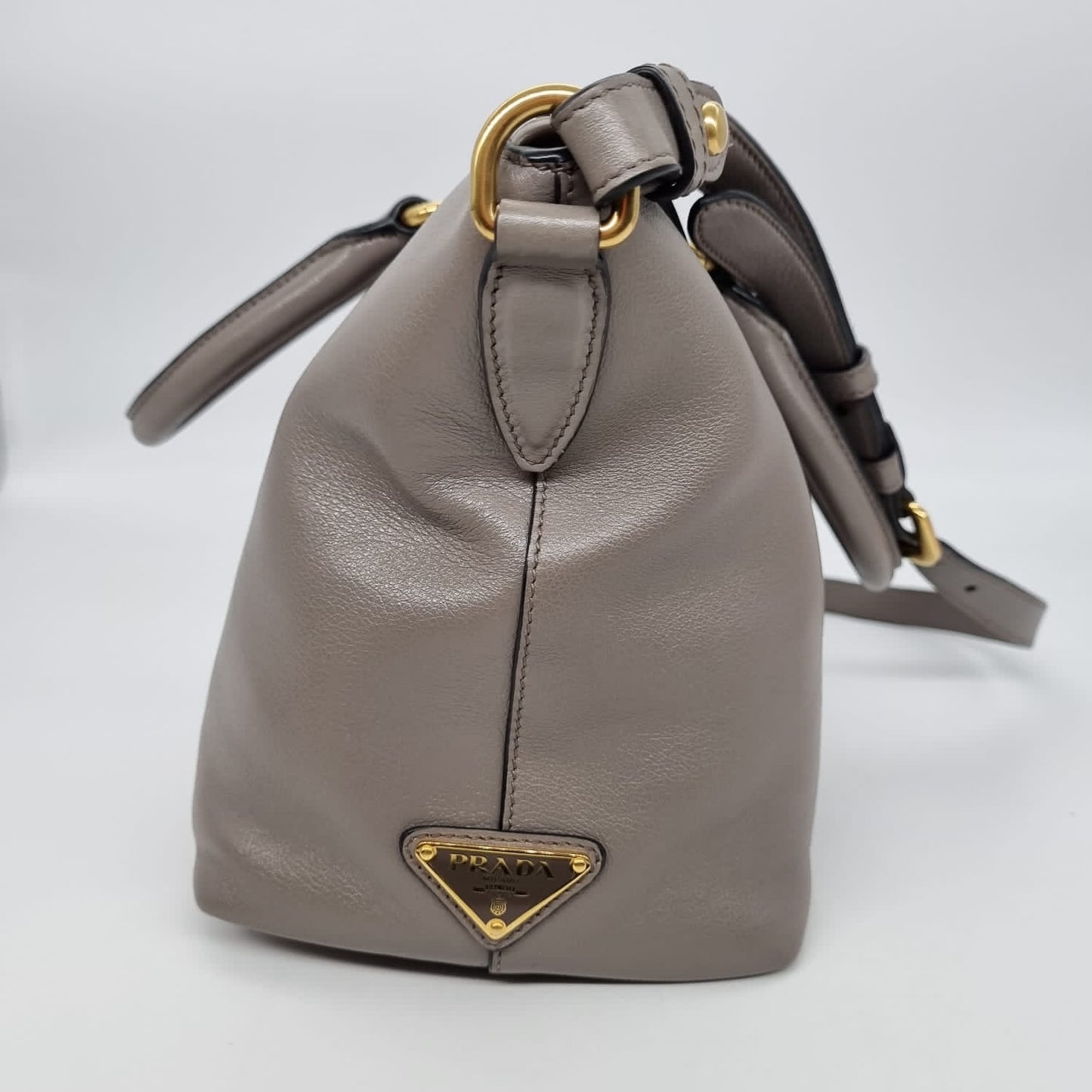 Prada 1ba104 Glace'calf Argilla Bag GHW Grey Size 28x14x21