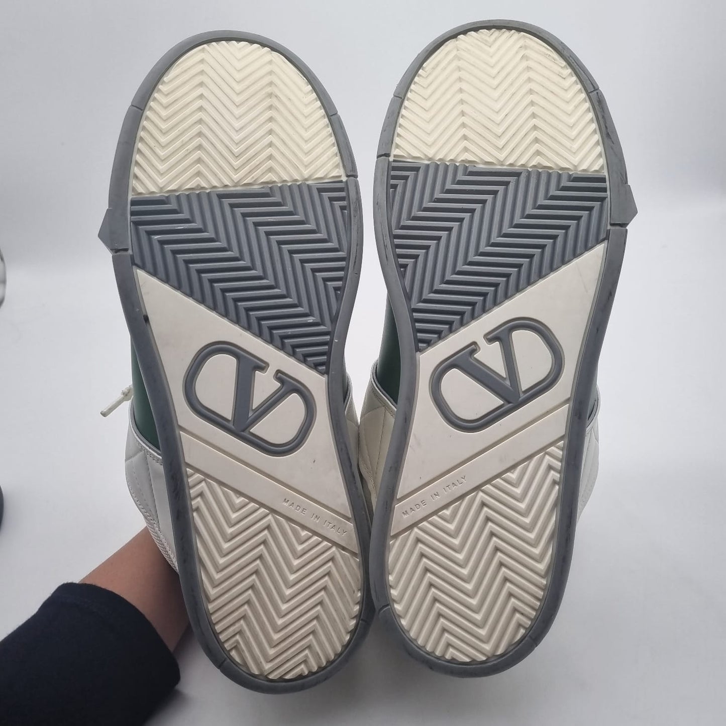 Valentino Garavani V Logo Open Skate Sneaker Fabric White Green Size 44/29,5