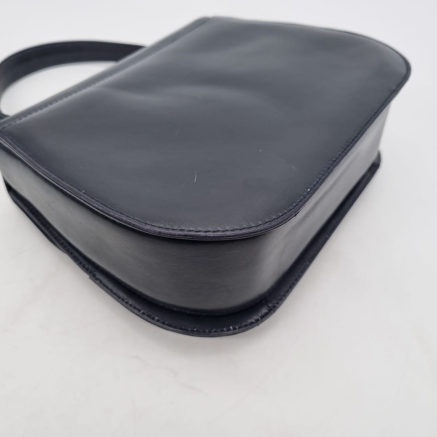 Gucci Vintage Shoulder Bag Black Size 21x28x18