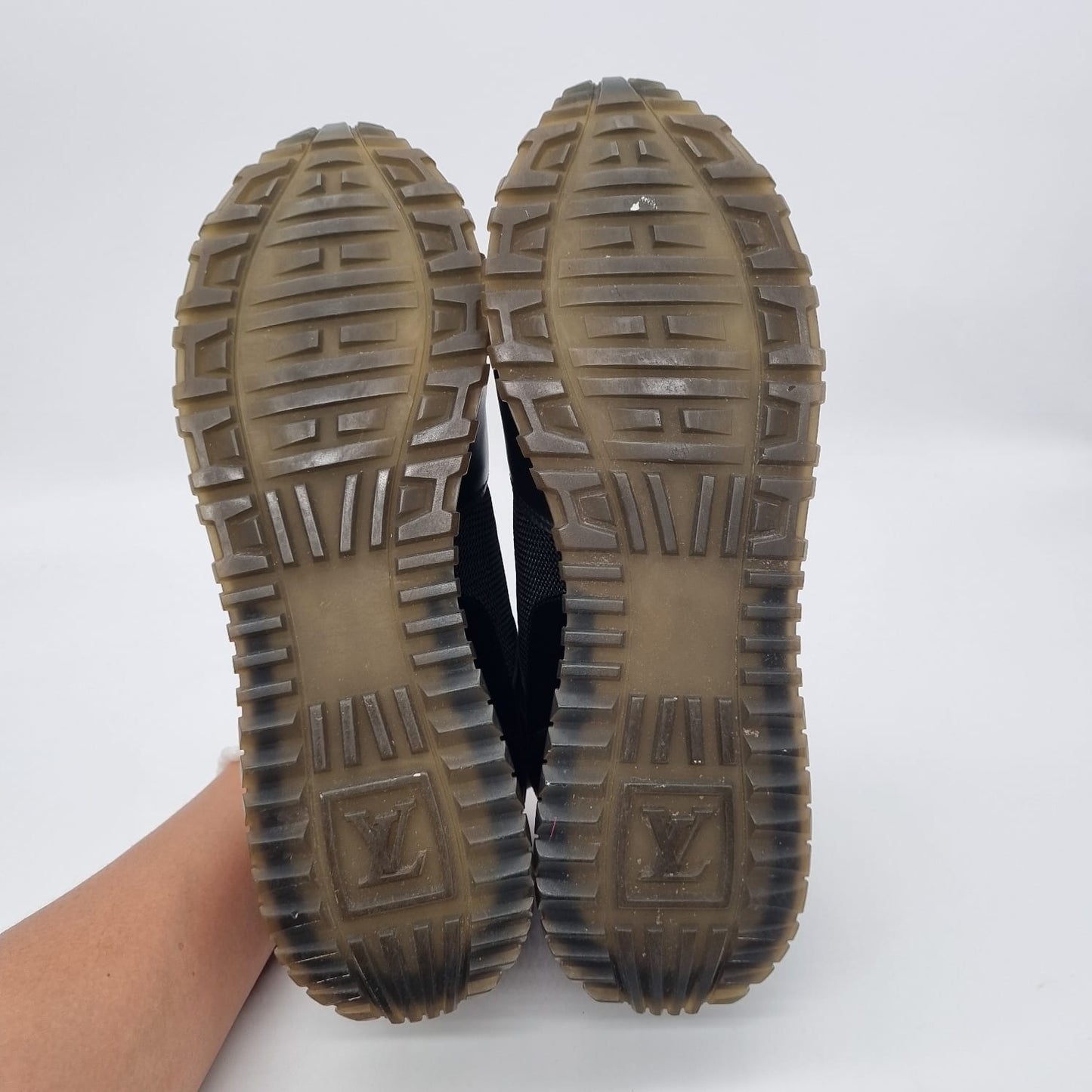 Louis Vuitton Runaway Sneakers Black Size 40/27,5