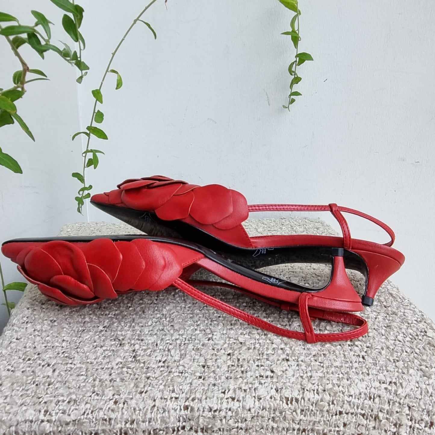 Valentino Garavani Atelier Rose Edition Heels Red Size 40/27 Dari Ujung