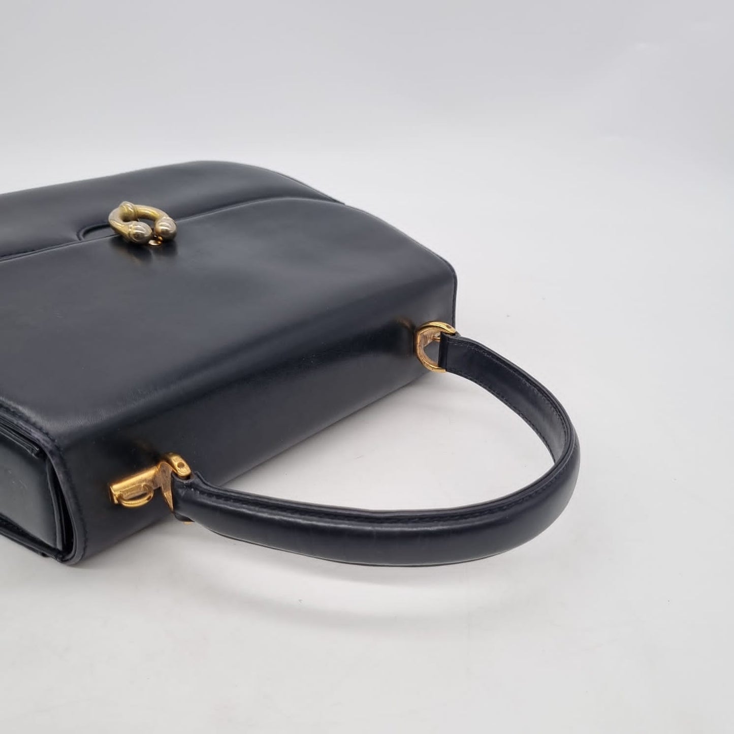 Gucci Vintage Shoulder Bag Black Size 21x28x18