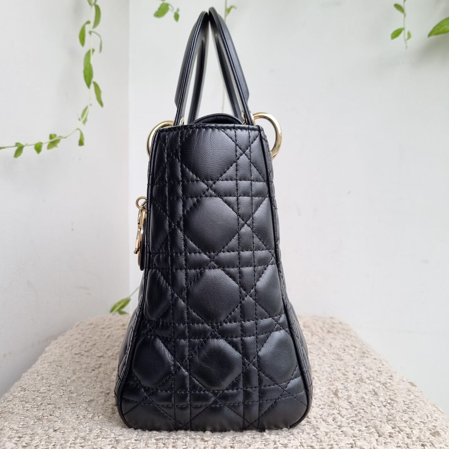 Dior Lady Dior Medium Black LGHW 2020 Size 24x10x21