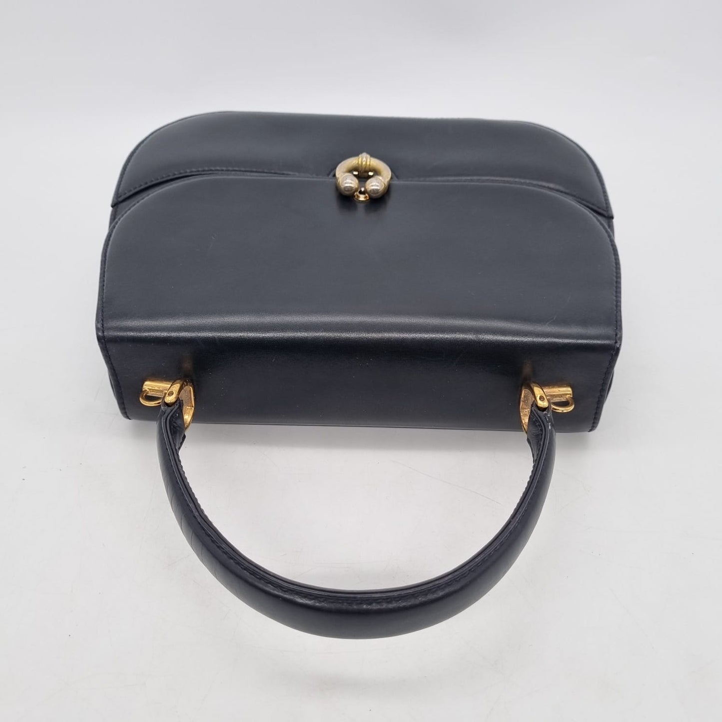 Gucci Vintage Shoulder Bag Black Size 21x28x18