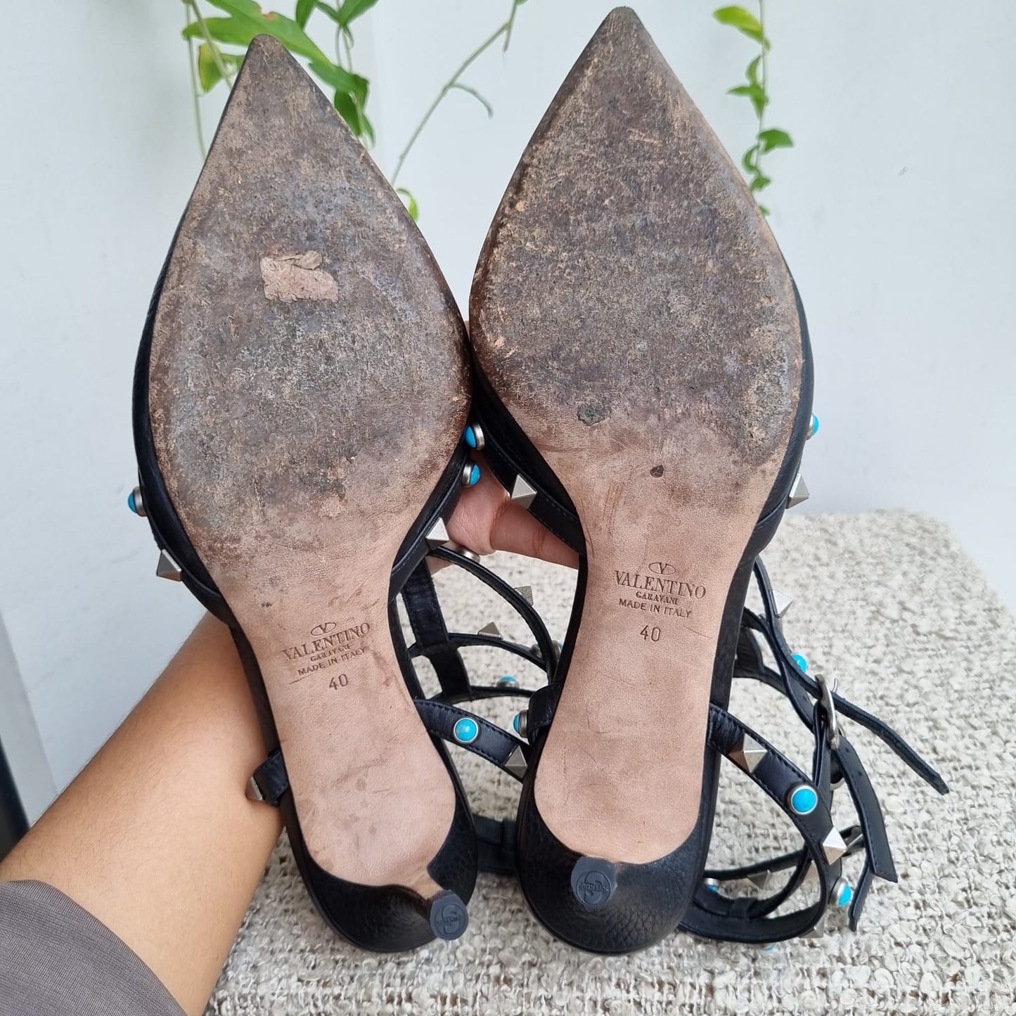 Valentino Rockstud Ankle Strap Black Multi Size 40/26 dari ujung lancip