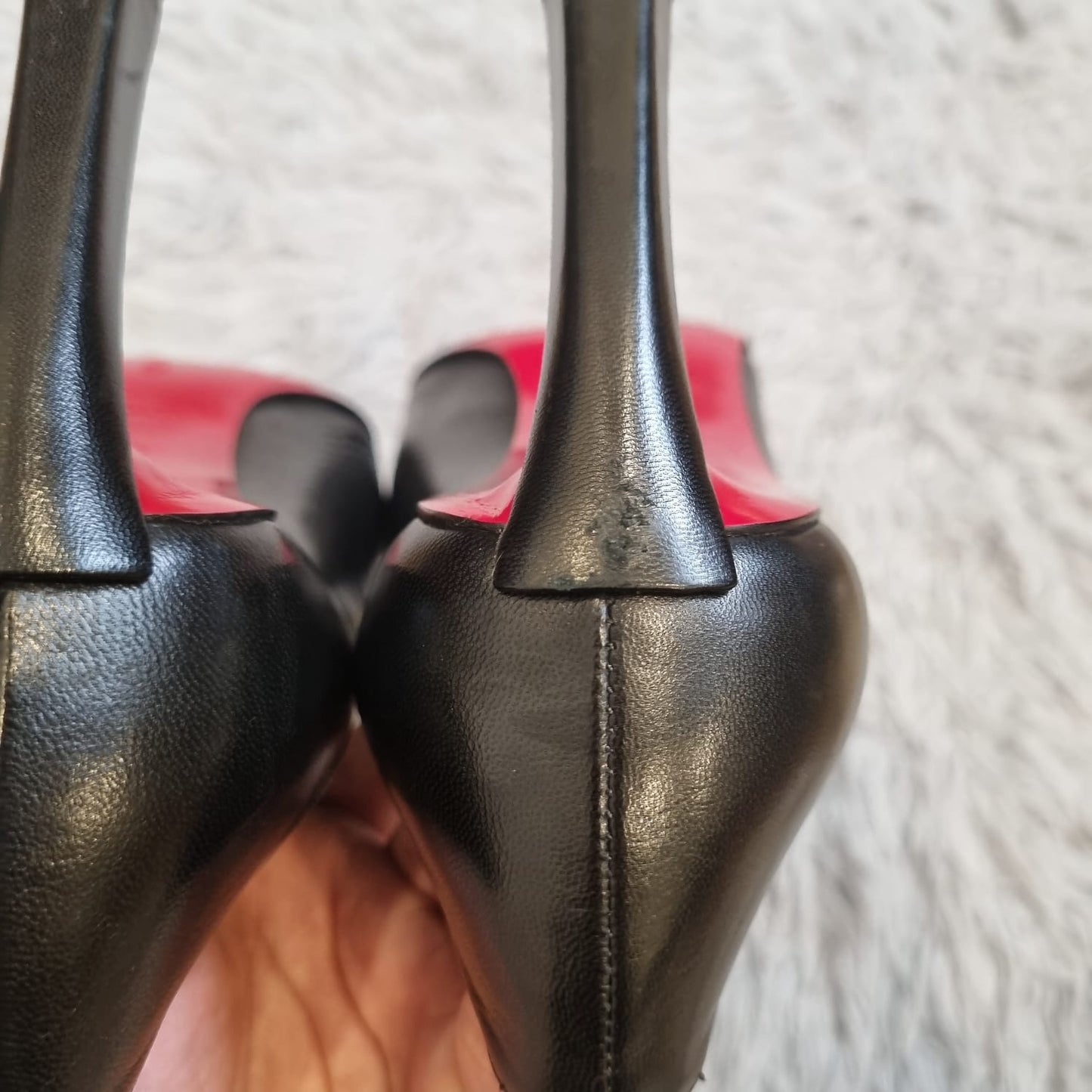 Christian Loubutin Condora Lin Black Size 37,5 insole 25,5 dr ujung fit 24