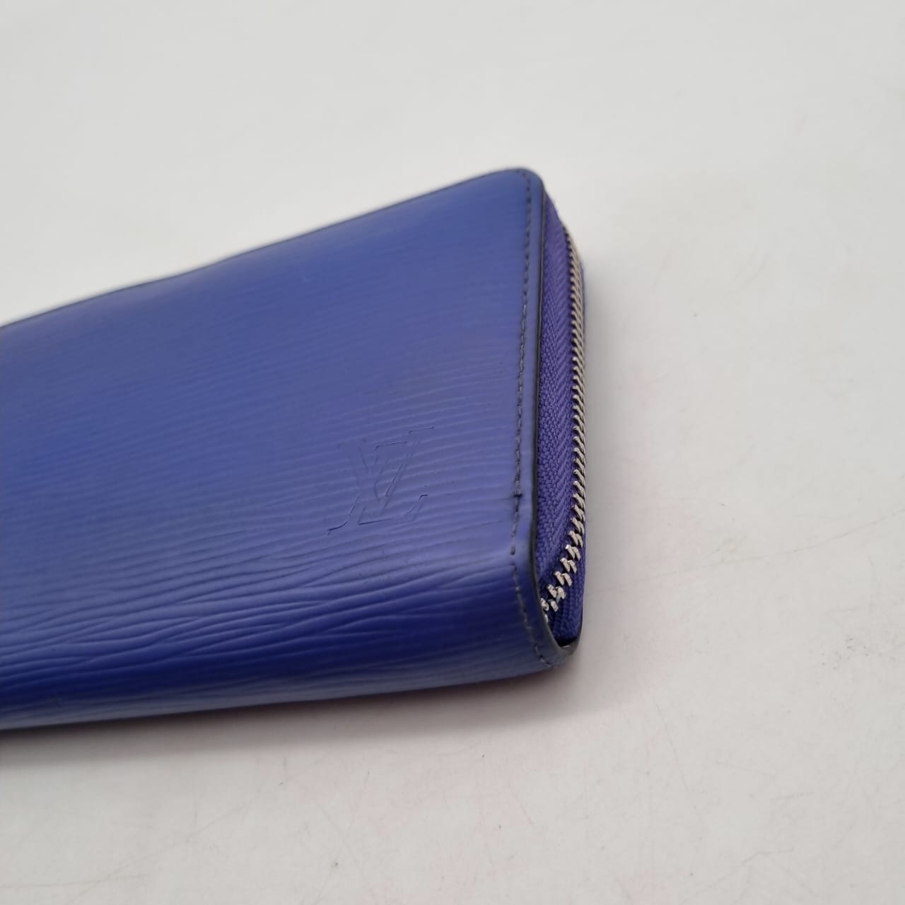 Louis Vuitton Zippy Wallet Blue 2011 Size 19x10