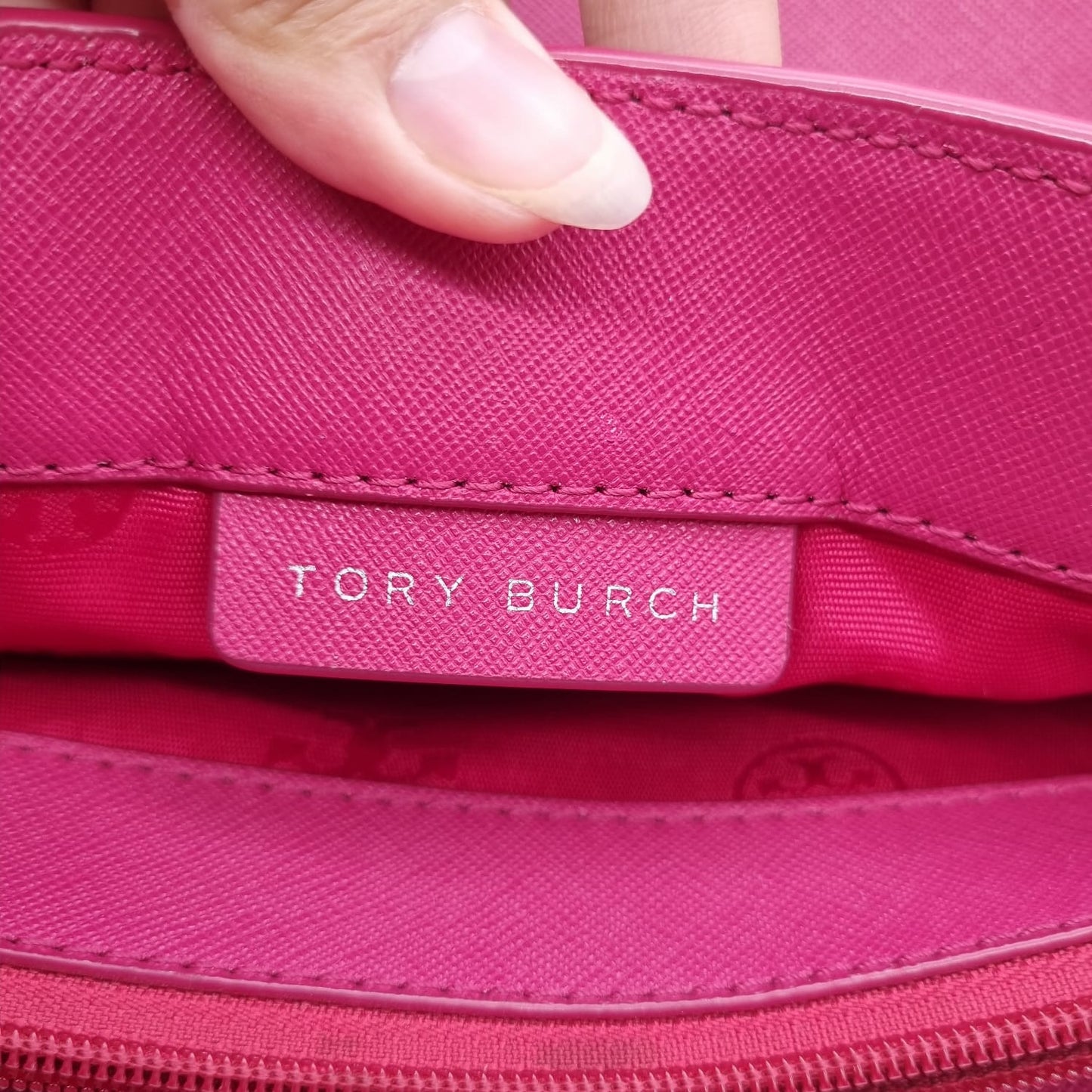 Tory Burch Emerson Tote Bag Red Size 30x10x21