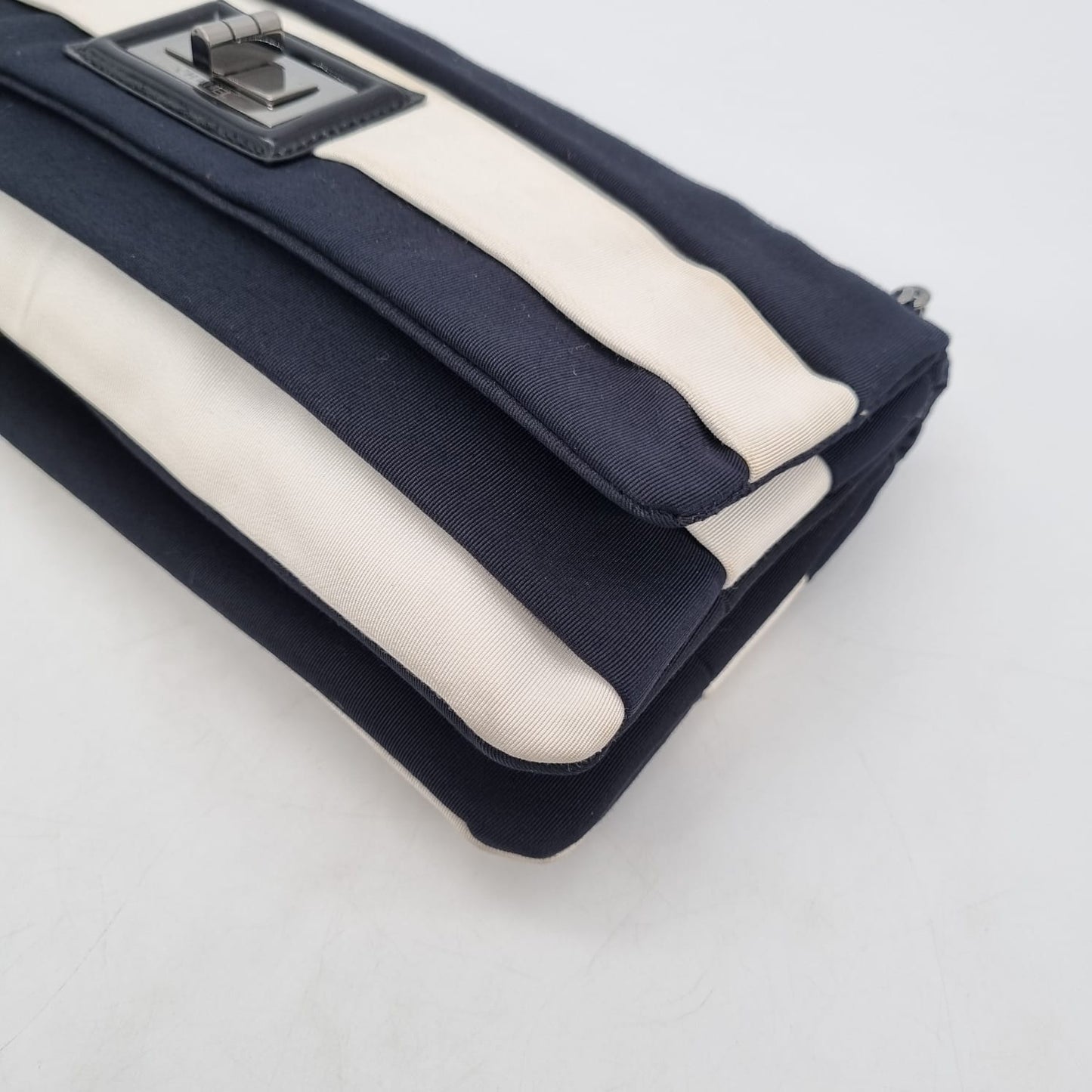 Chanel Reissue Jumbo White Black Canvas #12 Size 29x3x16