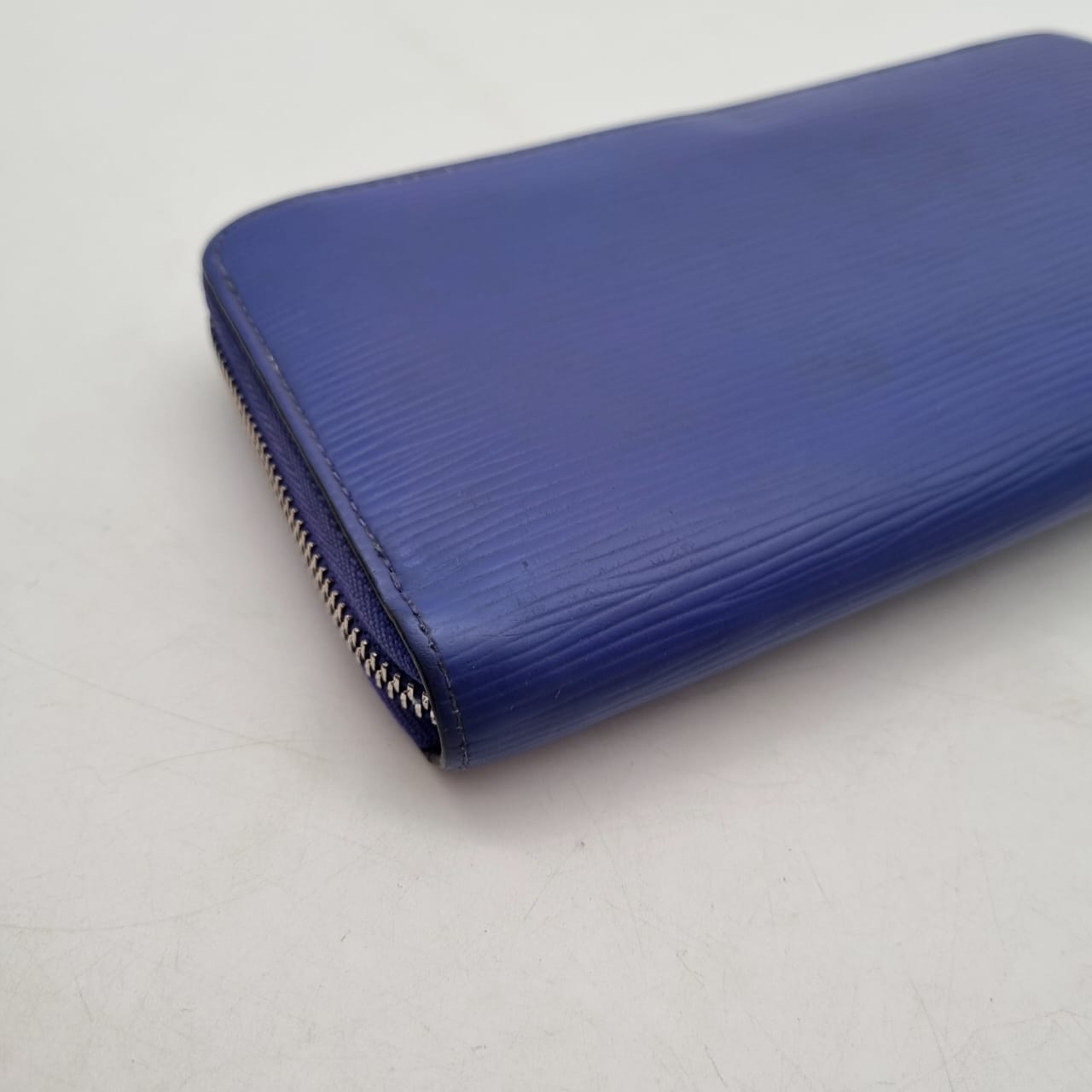 Louis Vuitton Zippy Wallet Blue 2011 Size 19x10