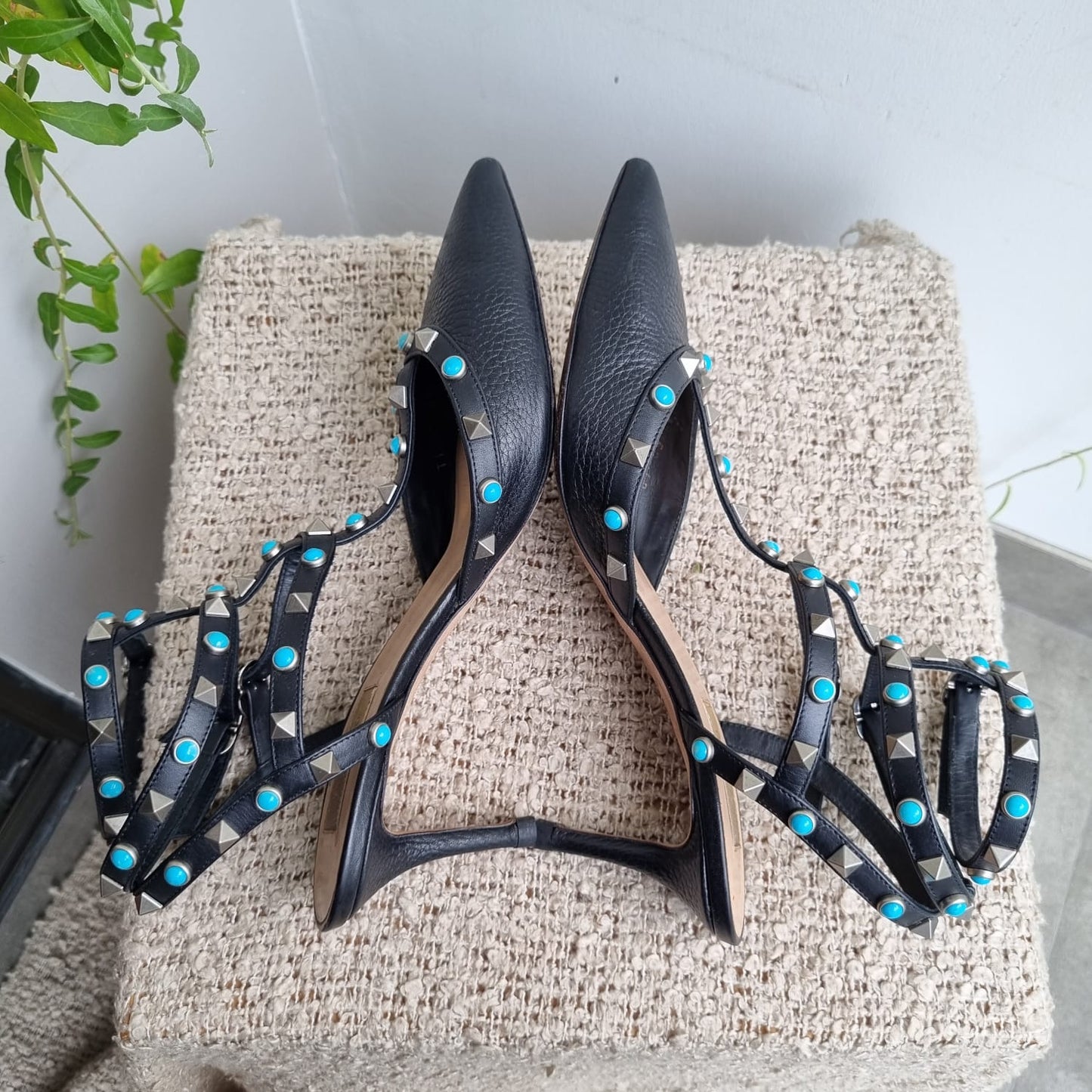 Valentino Rockstud Ankle Strap Black Multi Size 40/26 dari ujung lancip