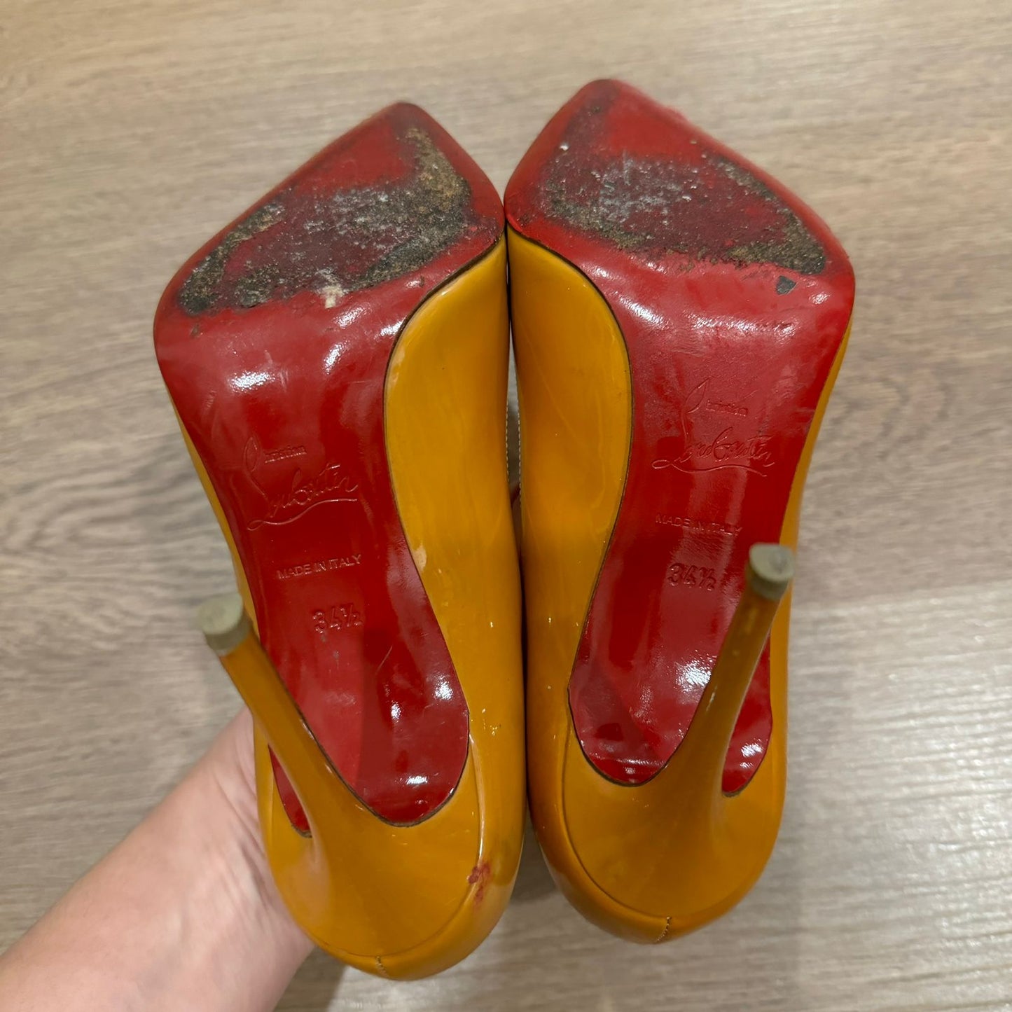 Christian Louboutin Heels Patent Mustrad Size 34,5/23