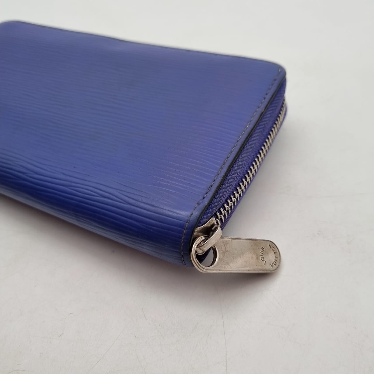 Louis Vuitton Zippy Wallet Blue 2011 Size 19x10
