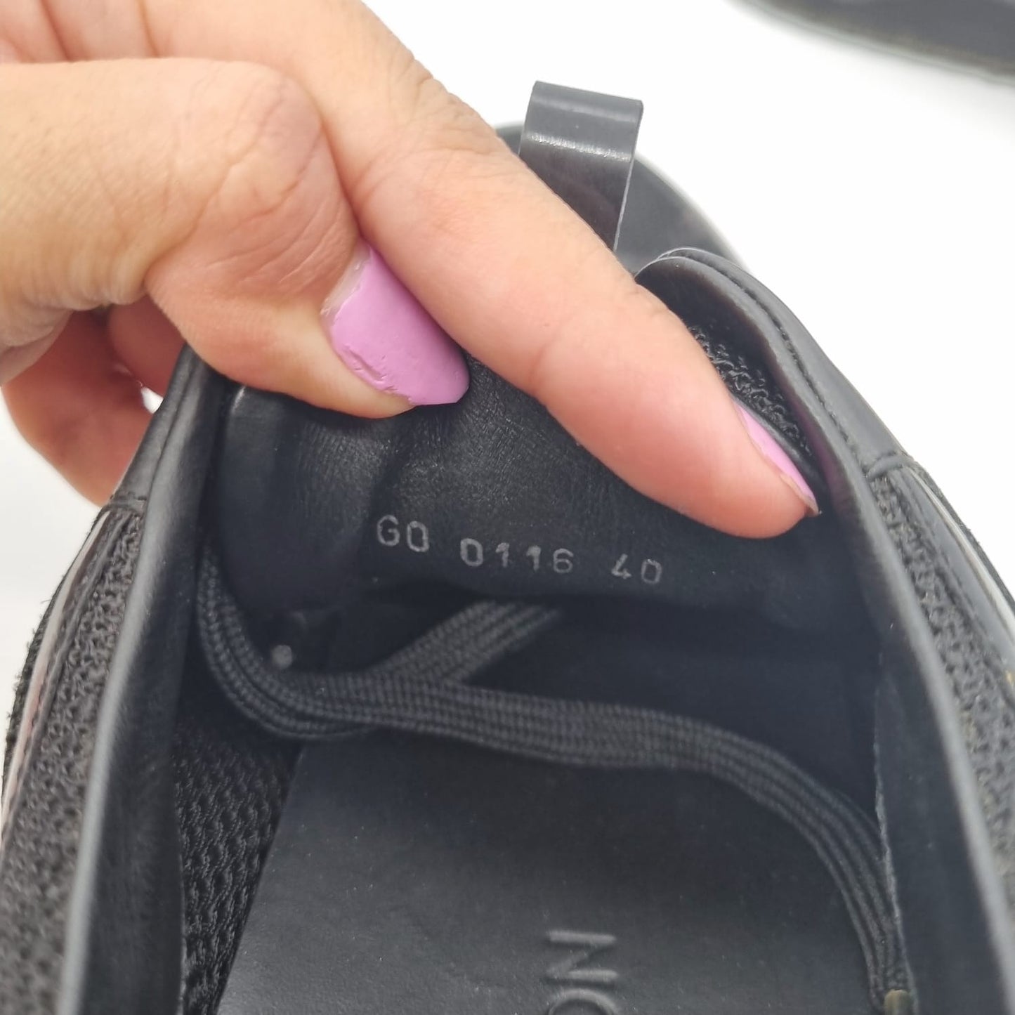 Louis Vuitton Runaway Sneakers Black Size 40/27,5
