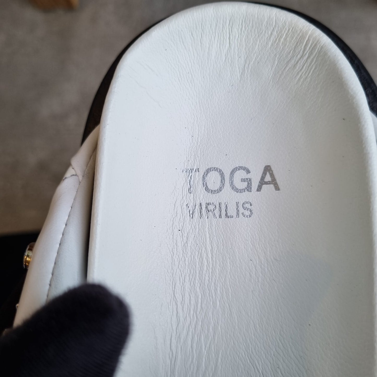 Toga Pulla Stud Embellished Leather Slippers White Size 40/28 NEW