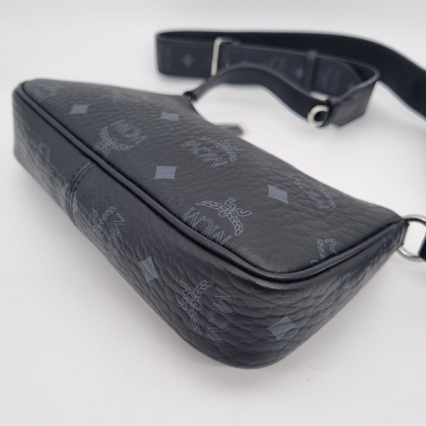 MCM Small Crossbody Pouch Trio Visetos Multi Size 21x5x15