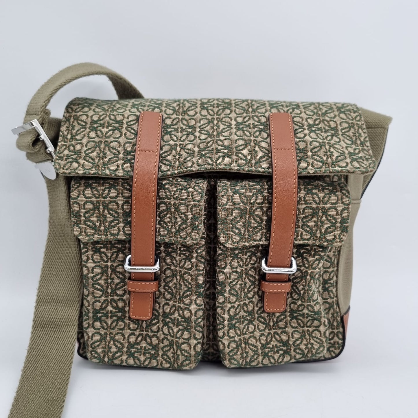 Loewe Messenger Bag Logo Canvas Etoupe 2021 Size 26x8x23