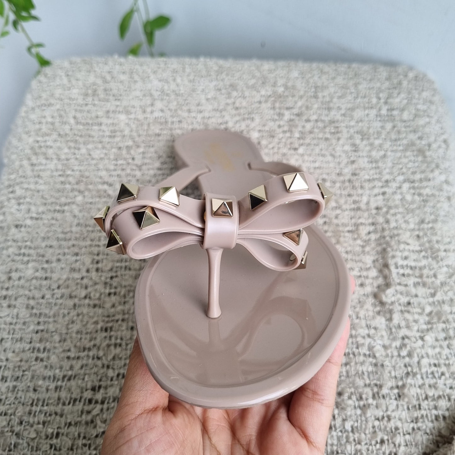 Valentino Garavani Rockstud Jelly Nude Size 39/25