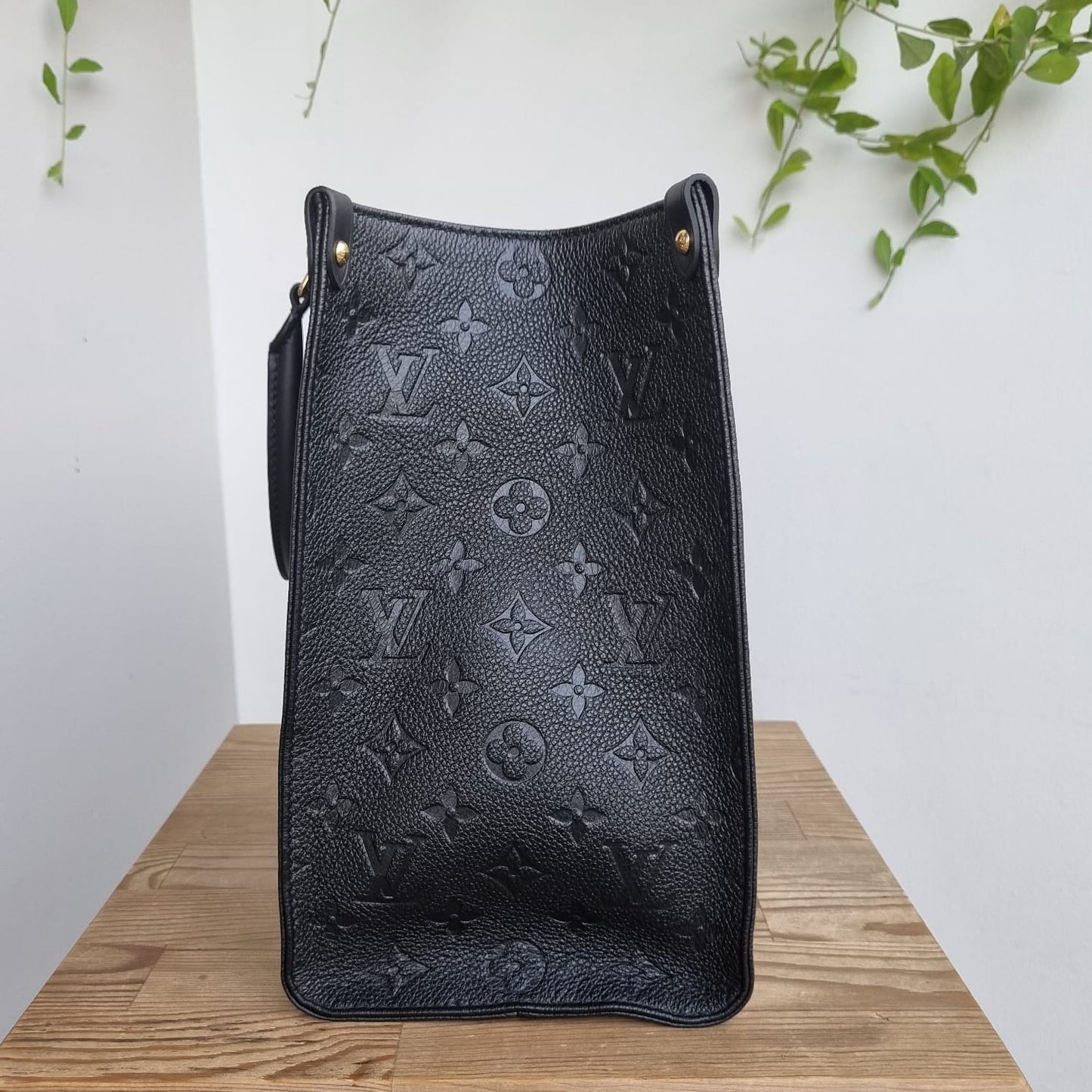 Louis Vuitton On The Go MM Monogram Empre Black CHIP Size 34x15x27