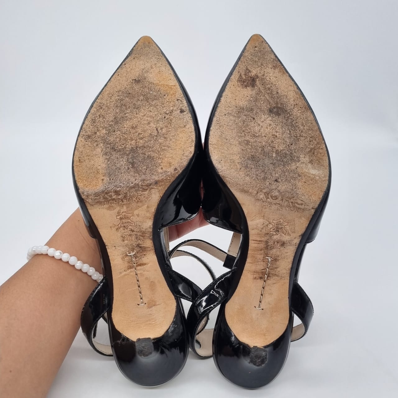 Michael Kors Heels Patent Black Size 6M/24 Dari Ujung