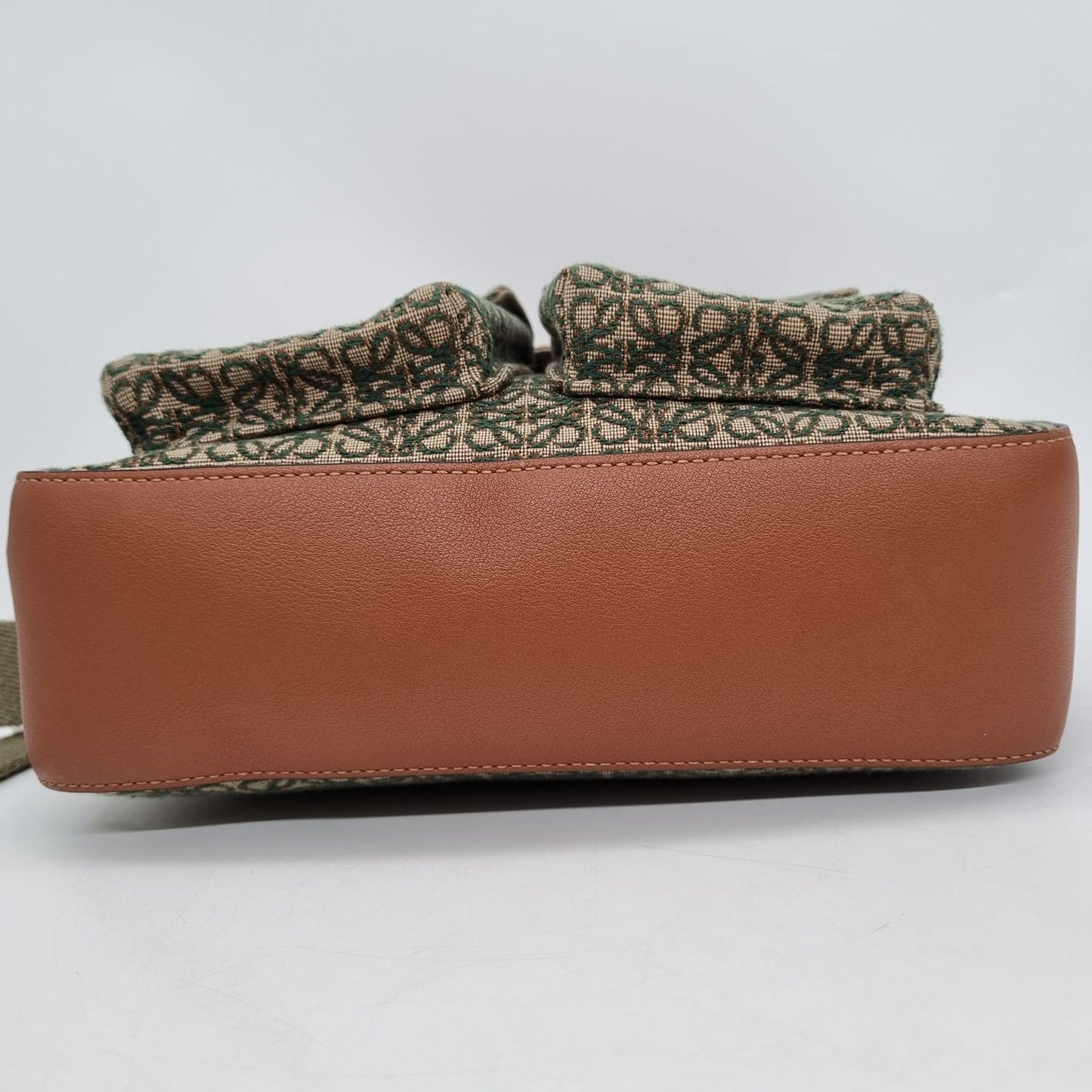 Loewe Messenger Bag Logo Canvas Etoupe 2021 Size 26x8x23
