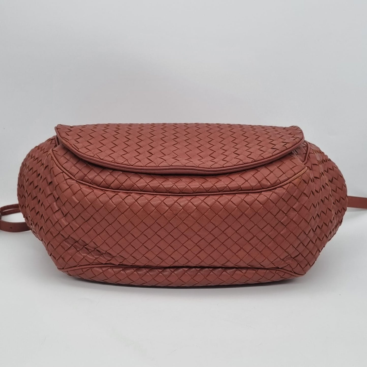 Bottega Venetta Interciatto Flap Bag Sling Bag Brick tahun 2011 size 31x10x32
