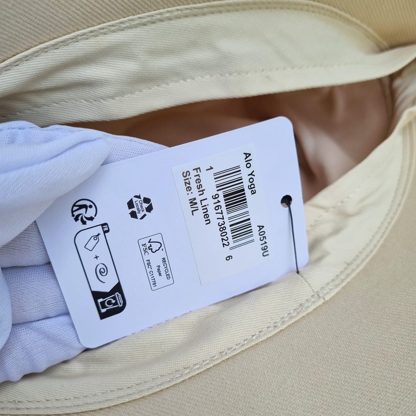Alo Yoga Weekender Bucket Hat Ivory