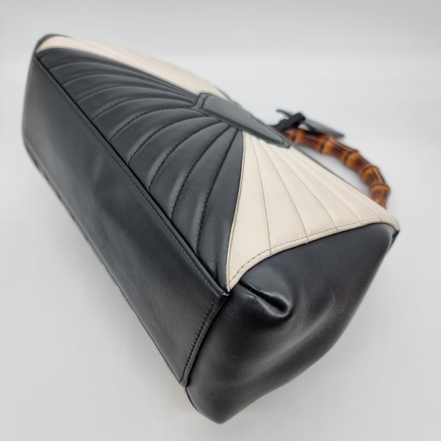 Gucci Bamboo Queen Margaret Top Handle Black White Size 30x8x22