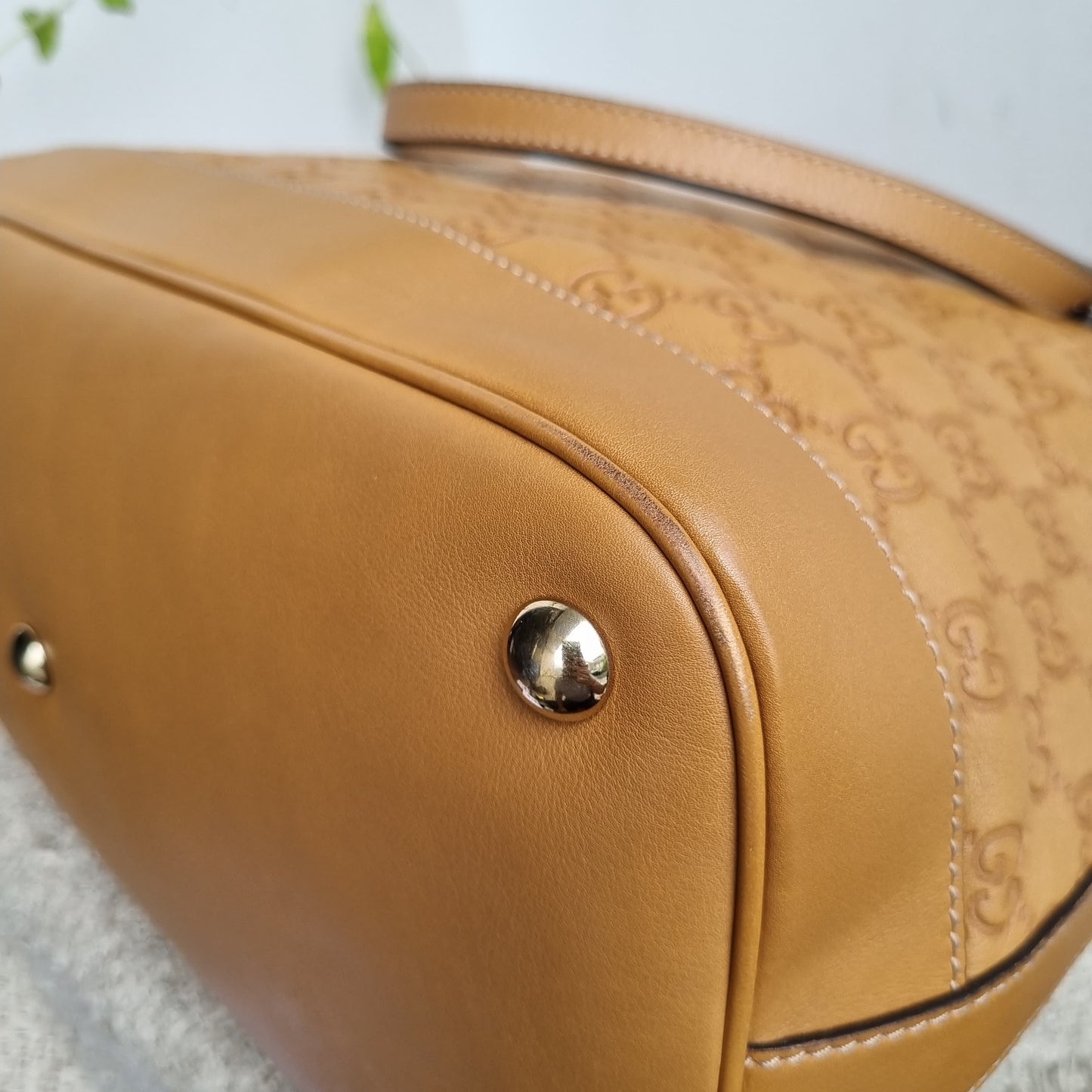Gucci Guccissima GG Charm Convertible Dome Satchel Tan Size 38x19x34