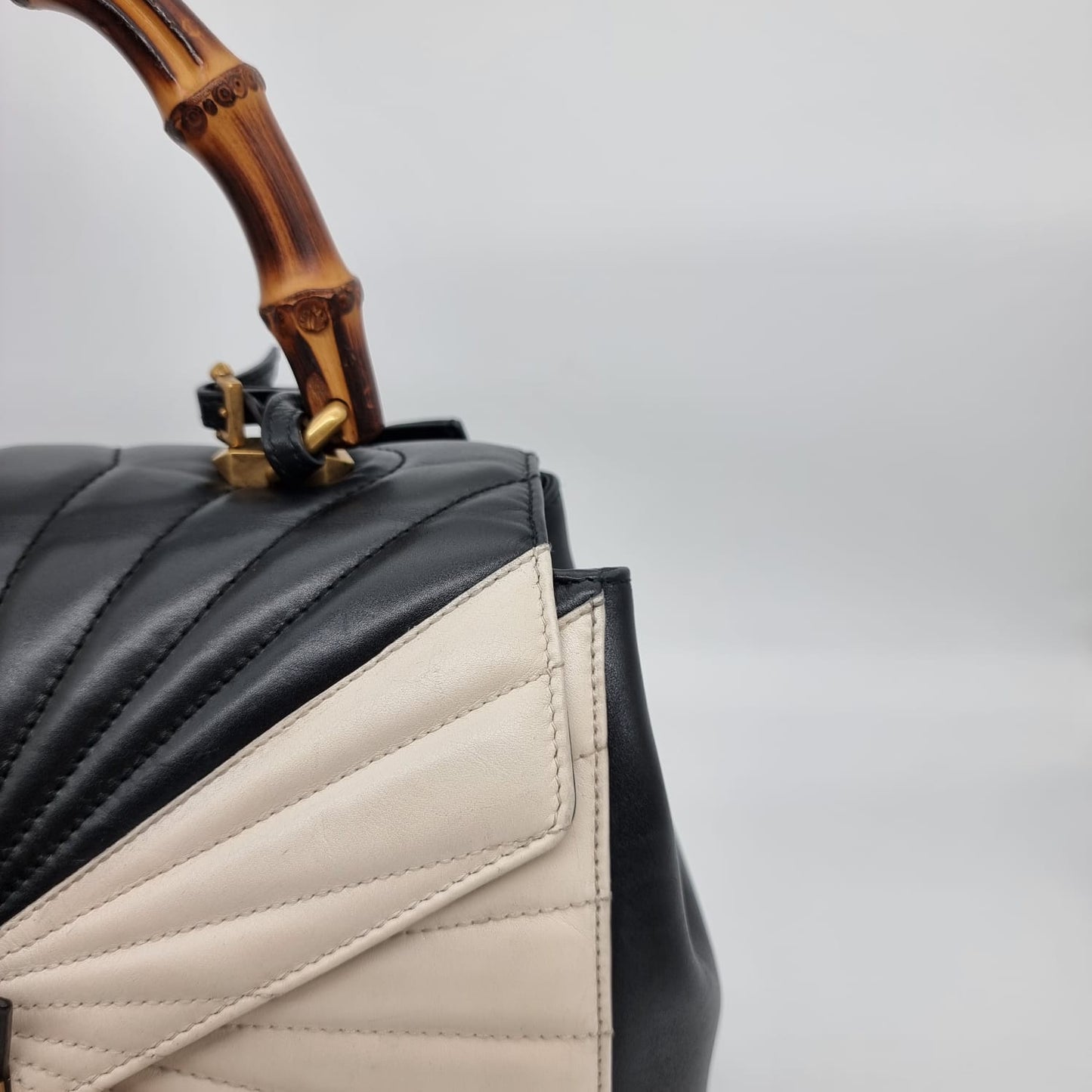 Gucci Bamboo Queen Margaret Top Handle Black White Size 30x8x22