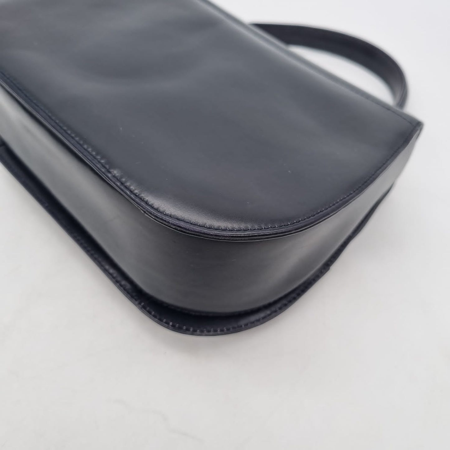 Gucci Vintage Shoulder Bag Black Size 21x28x18