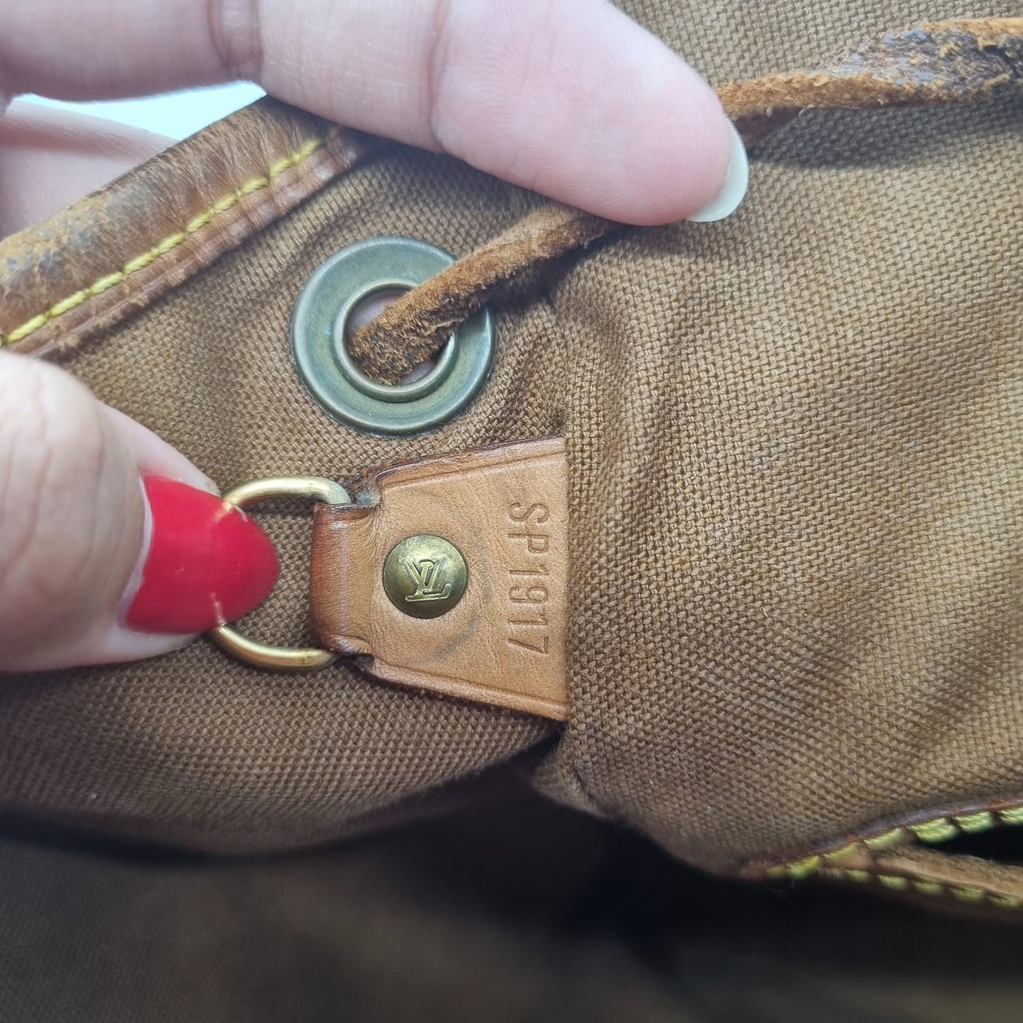 Louis Vuitton Montsouris MM Backpack Monogram 97 Size 24x12x26