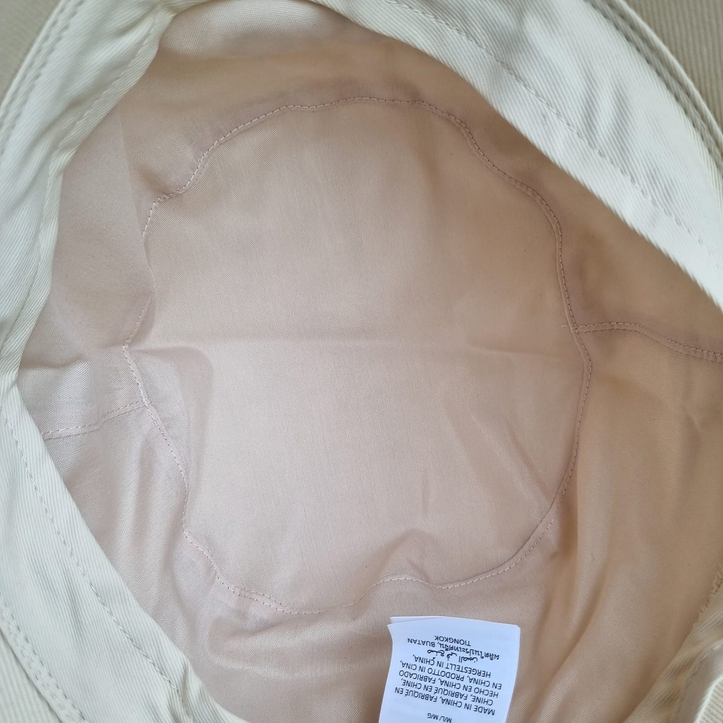 Alo Yoga Weekender Bucket Hat Ivory