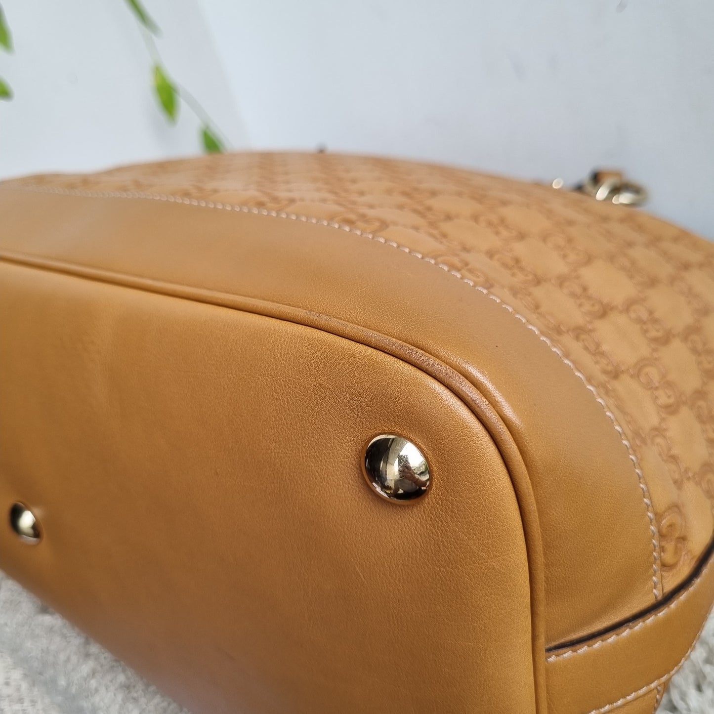 Gucci Guccissima GG Charm Convertible Dome Satchel Tan Size 38x19x34