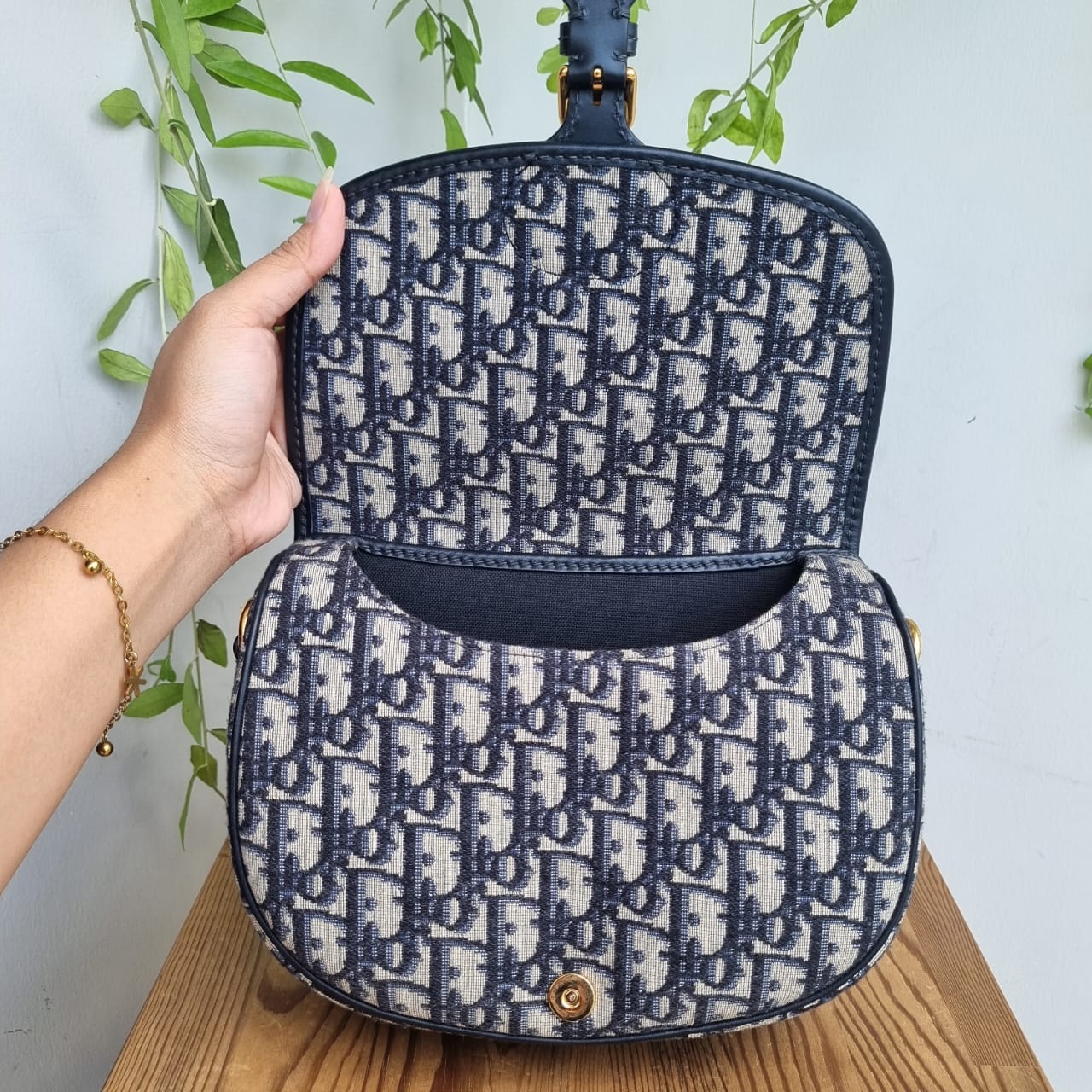 Dior Bobby Medium Oblique Canvas 2020 Size 22x6x18