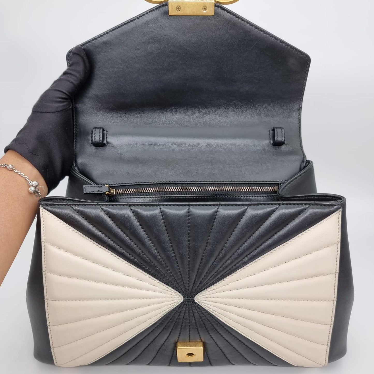 Gucci Bamboo Queen Margaret Top Handle Black White Size 30x8x22