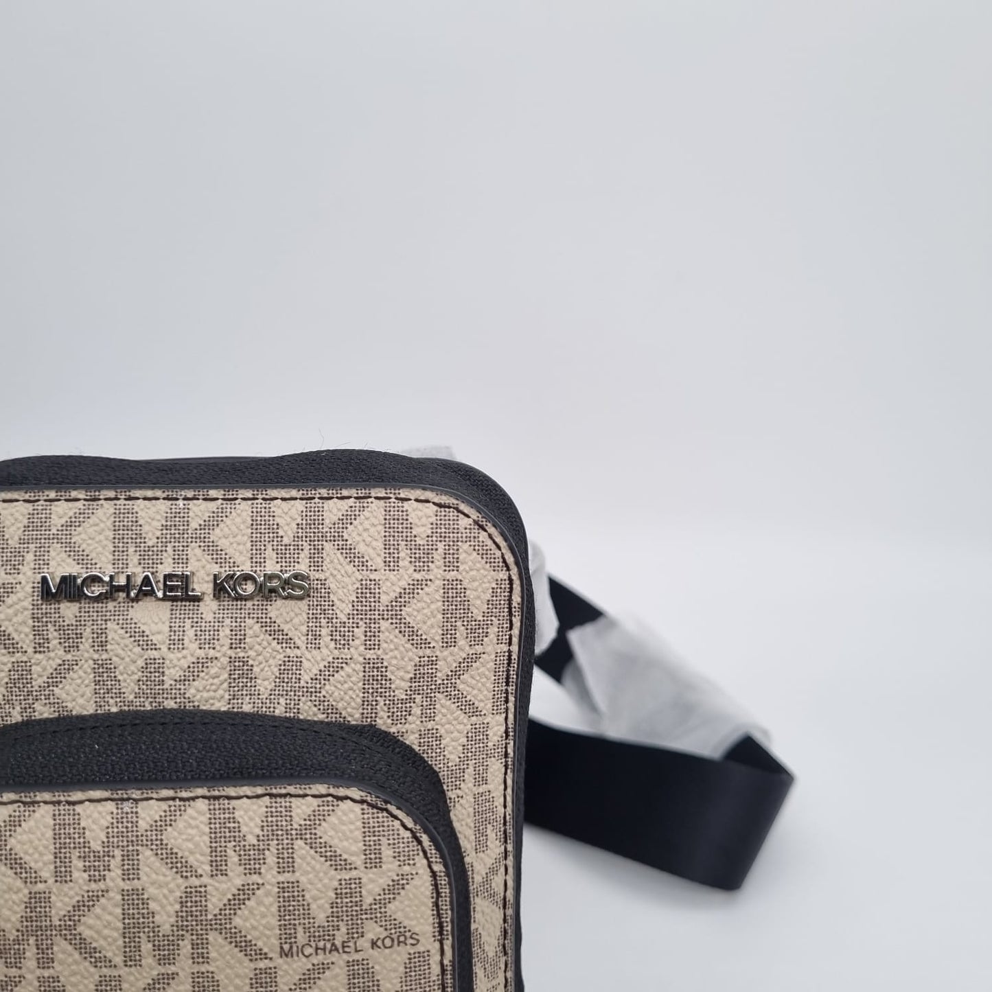 Michael Kors Cooper Phone Wallet Xbody Black Size 12x6x19