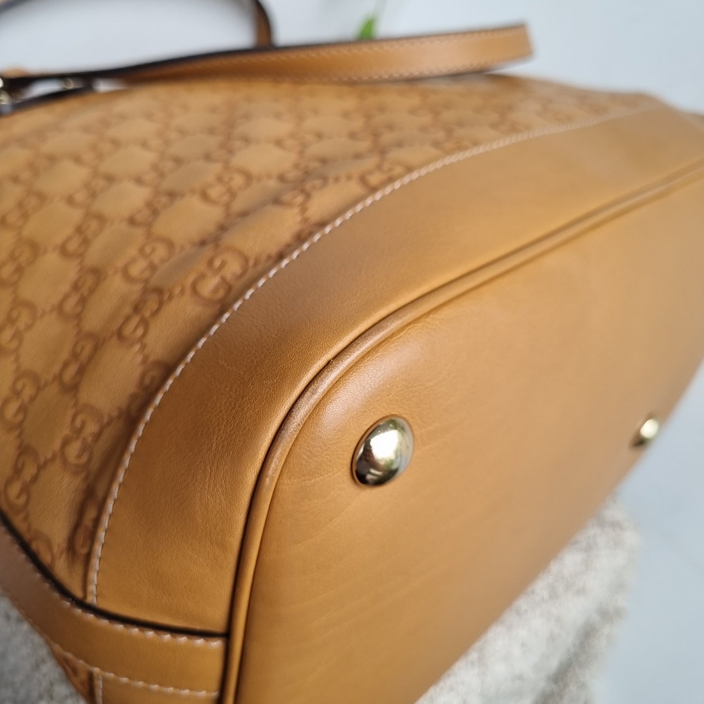 Gucci Guccissima GG Charm Convertible Dome Satchel Tan Size 38x19x34
