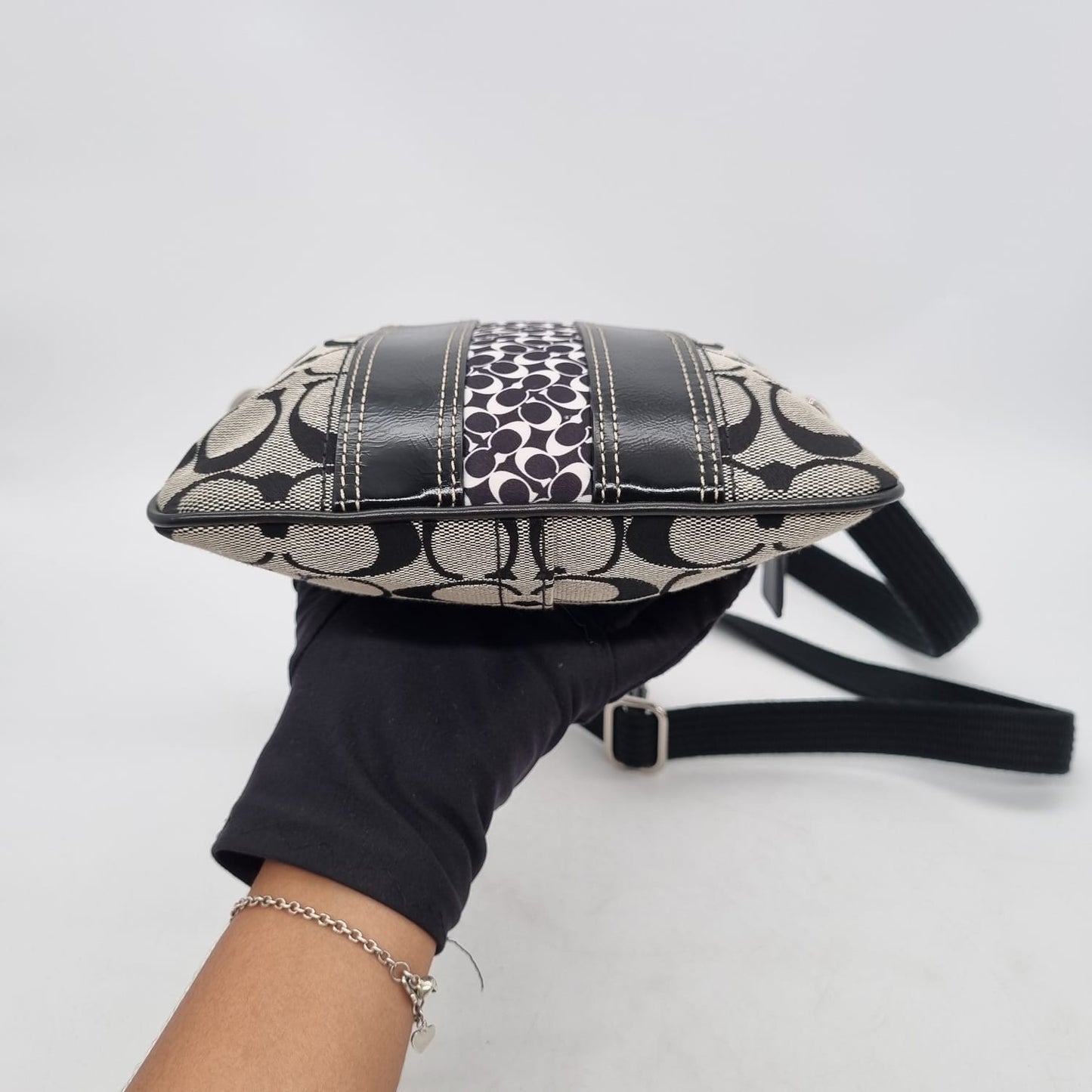 Coach Signature Crossbody Bag Black Size 19x22