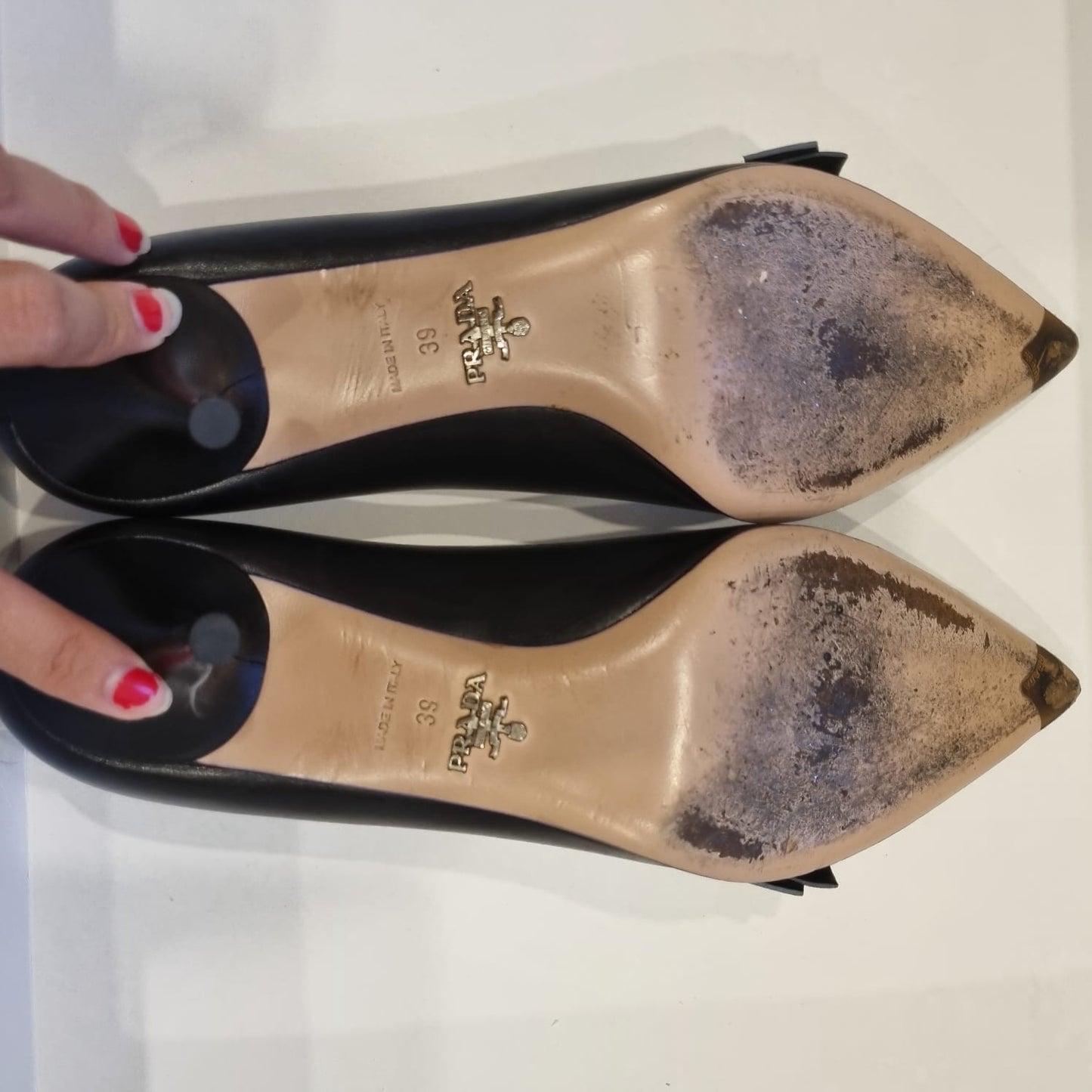 Prada Bow Blue Black Grained Size 39/27 Dari Ujung